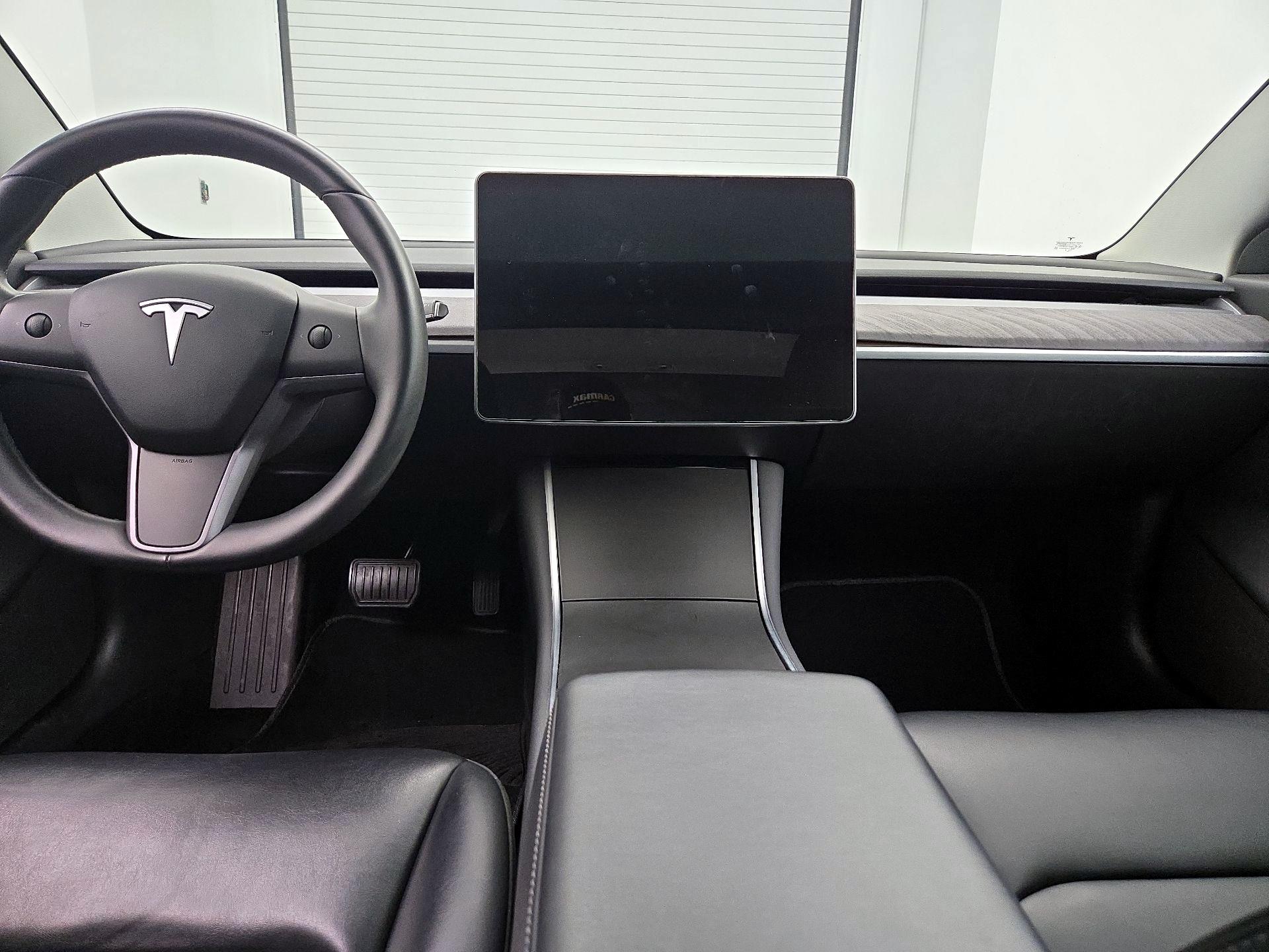 Thumbnail: 2019 Tesla Model 3 - 9