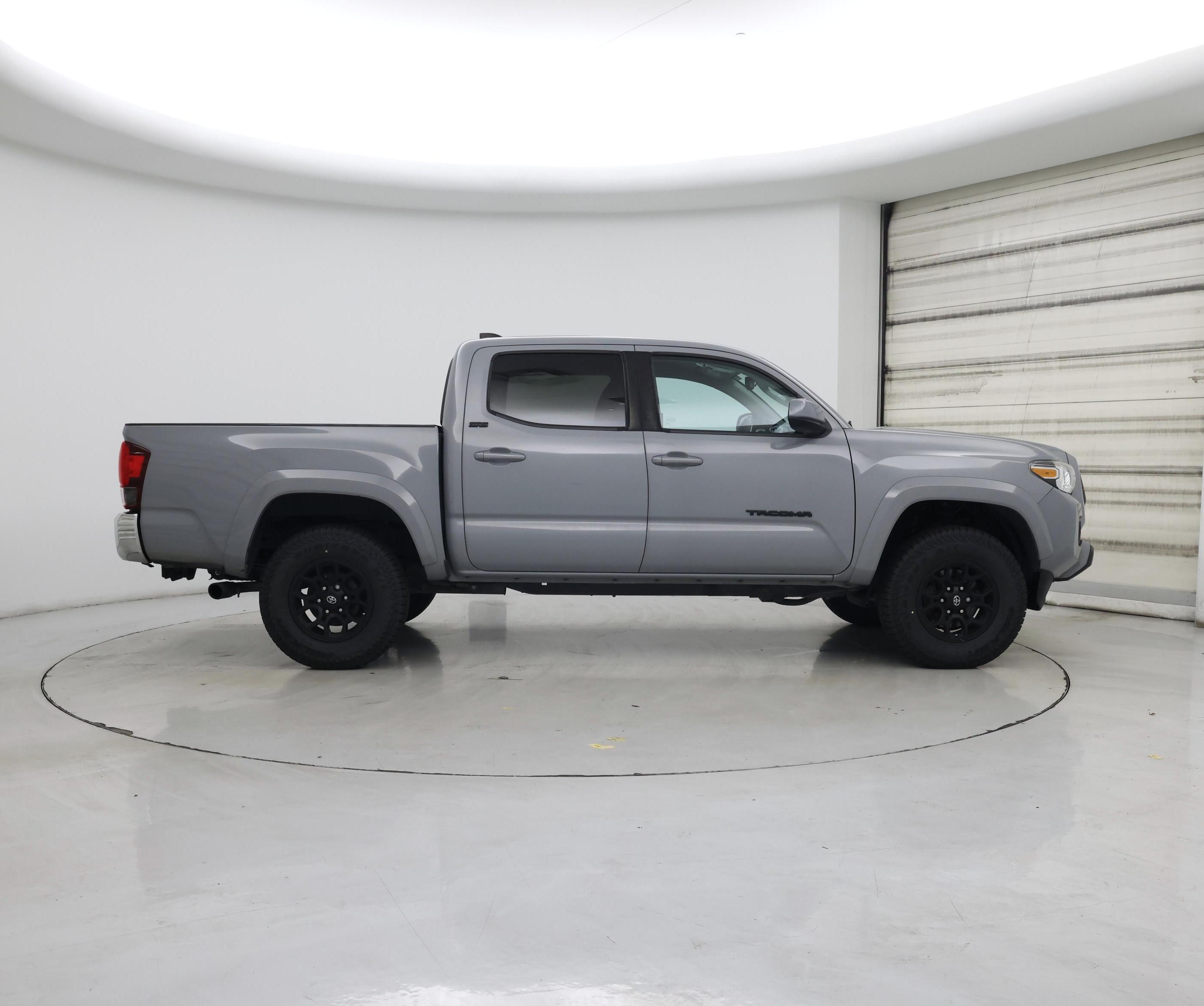 Thumbnail: 2020 Toyota Tacoma - 7