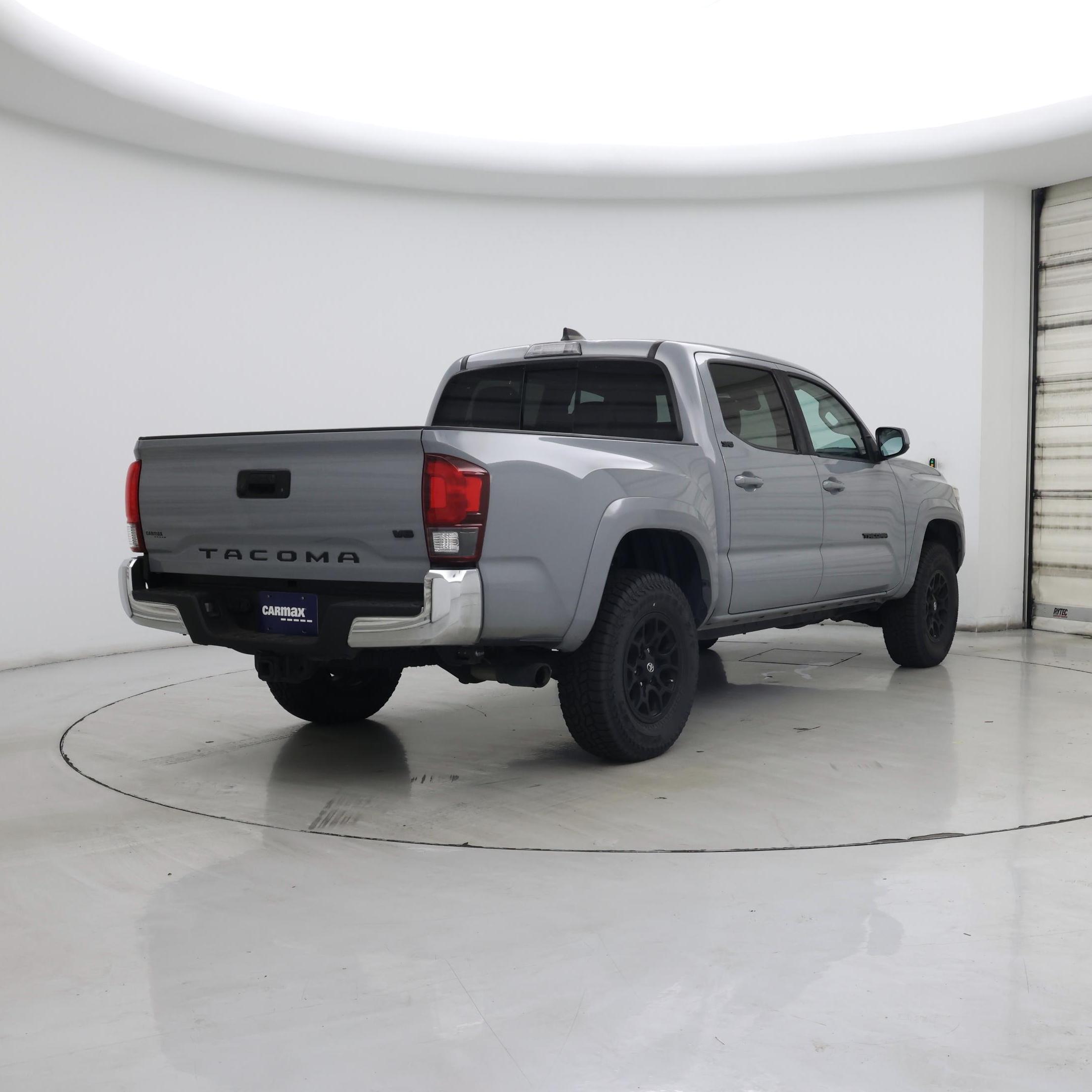 Thumbnail: 2020 Toyota Tacoma - 8