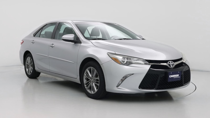 2017 Toyota Camry SE Hero Image