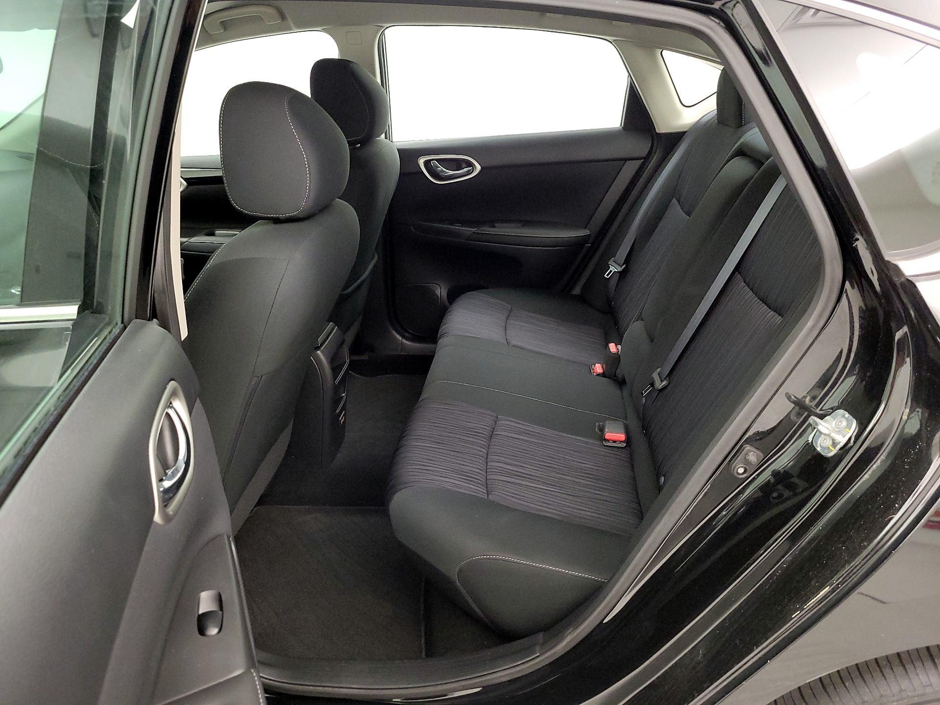 Thumbnail: 2019 Nissan Sentra - 19