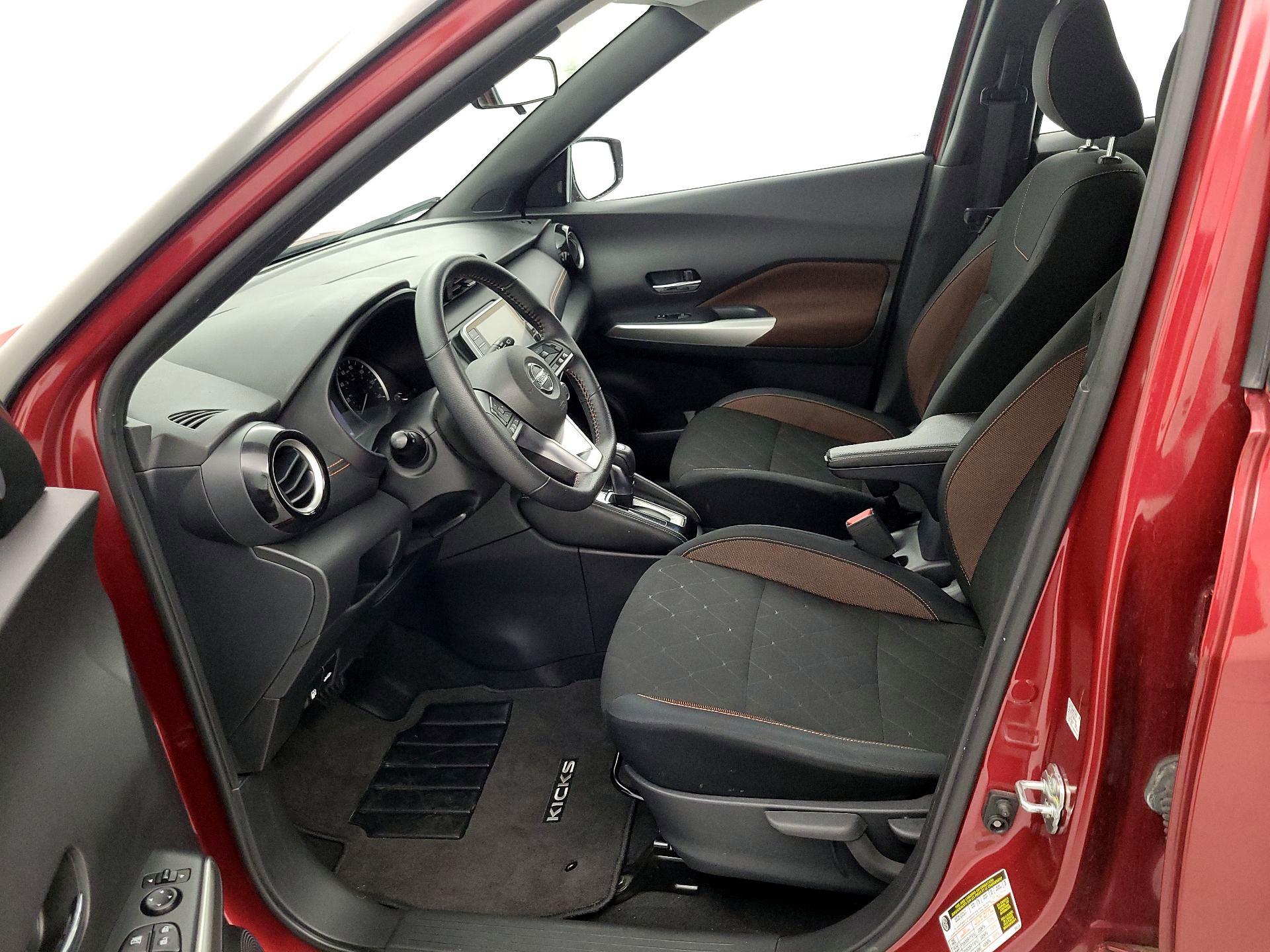 Thumbnail: 2020 Nissan Kicks - 11