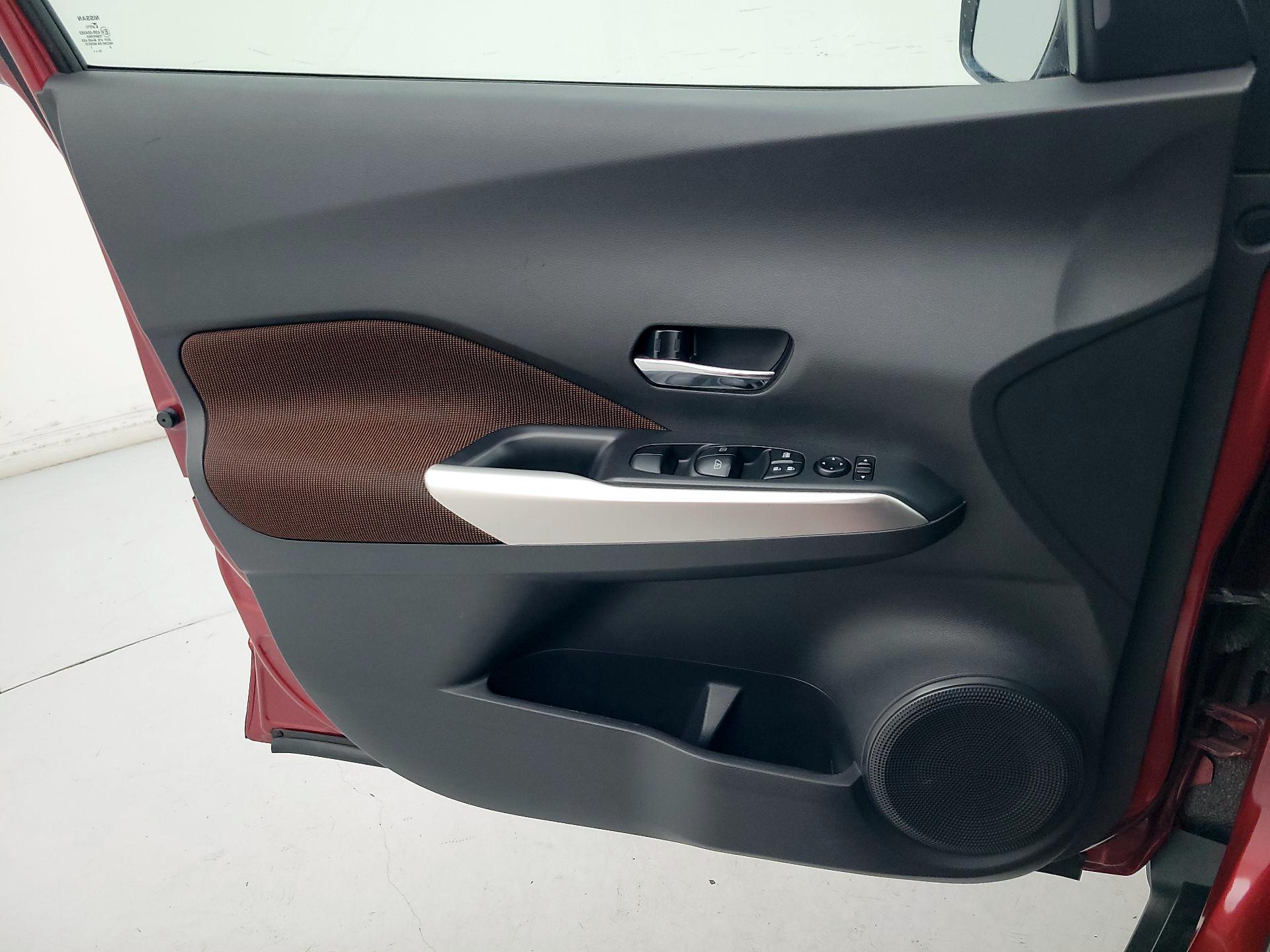 Thumbnail: 2020 Nissan Kicks - 12