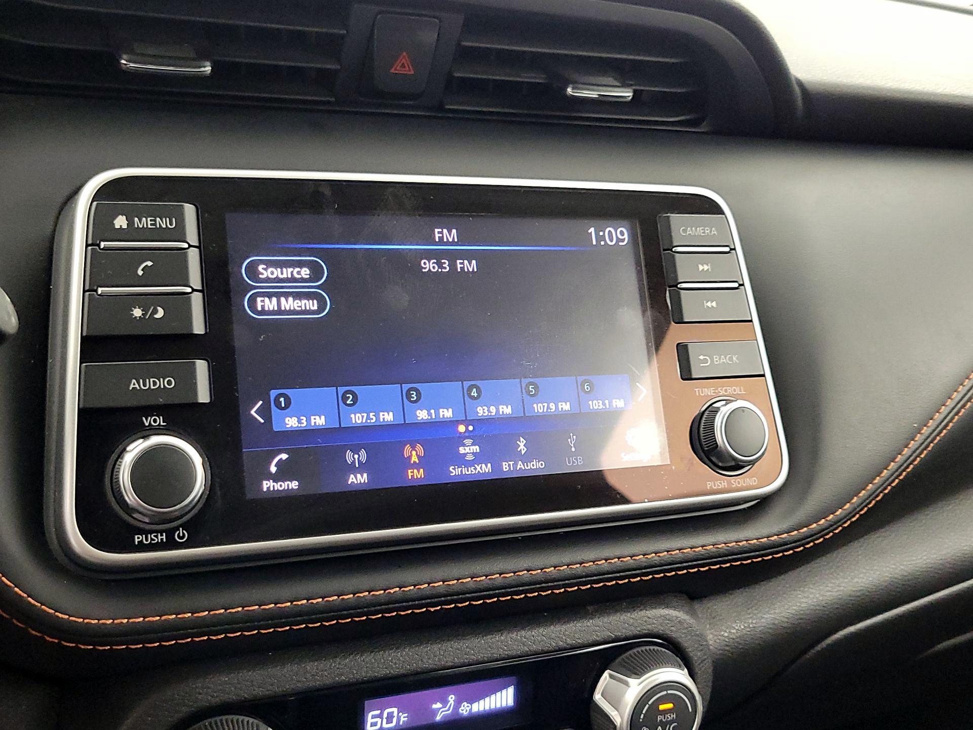 Thumbnail: 2020 Nissan Kicks - 14