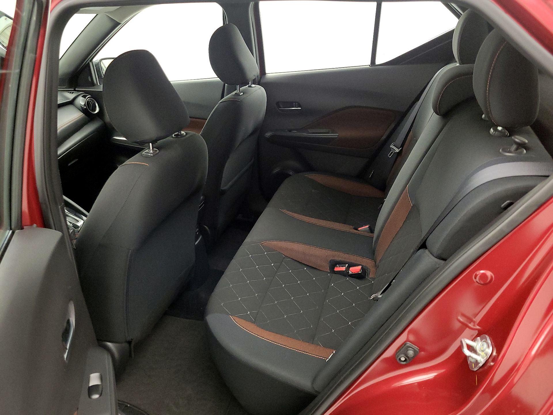 Thumbnail: 2020 Nissan Kicks - 18