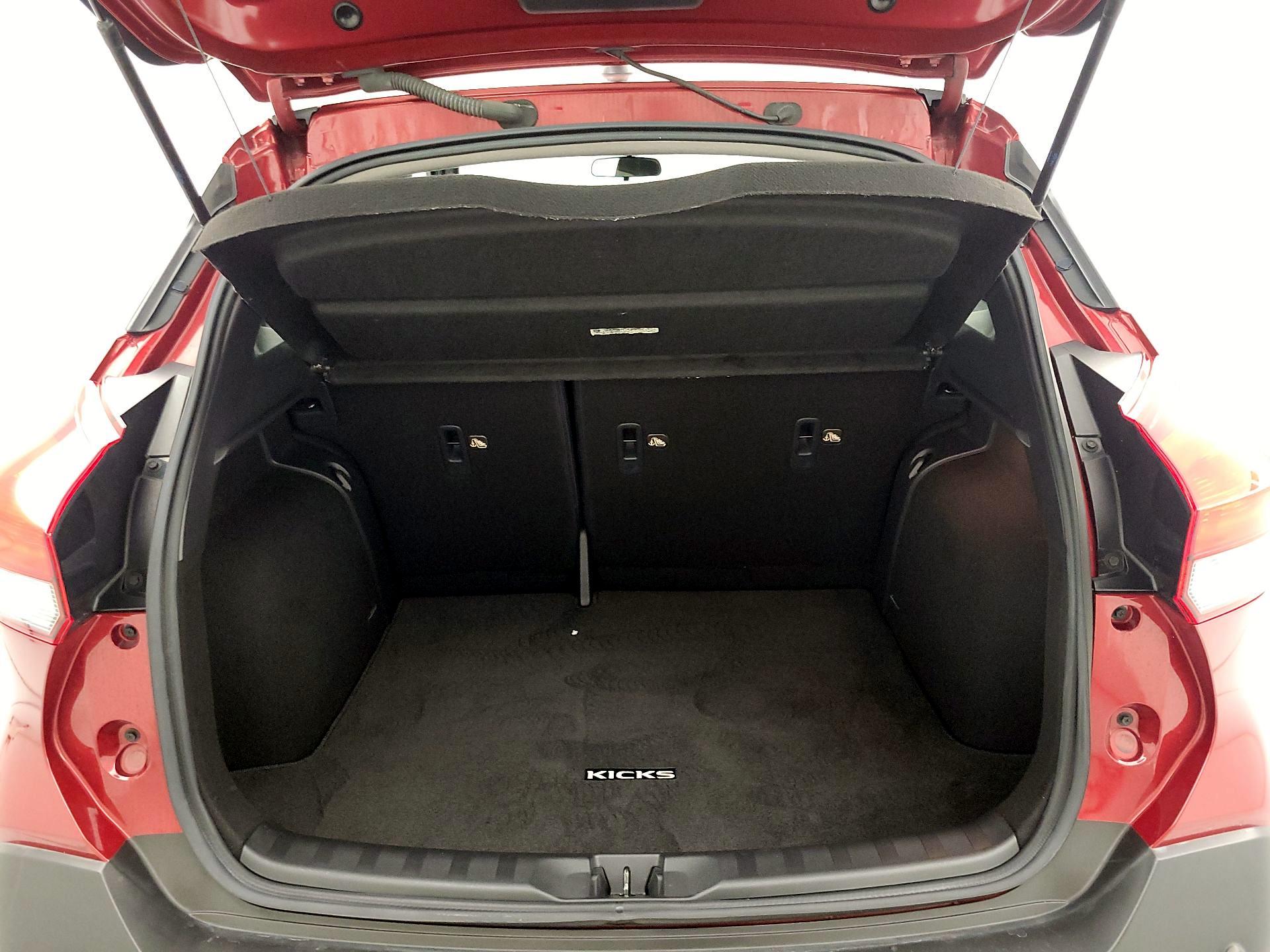 Thumbnail: 2020 Nissan Kicks - 19