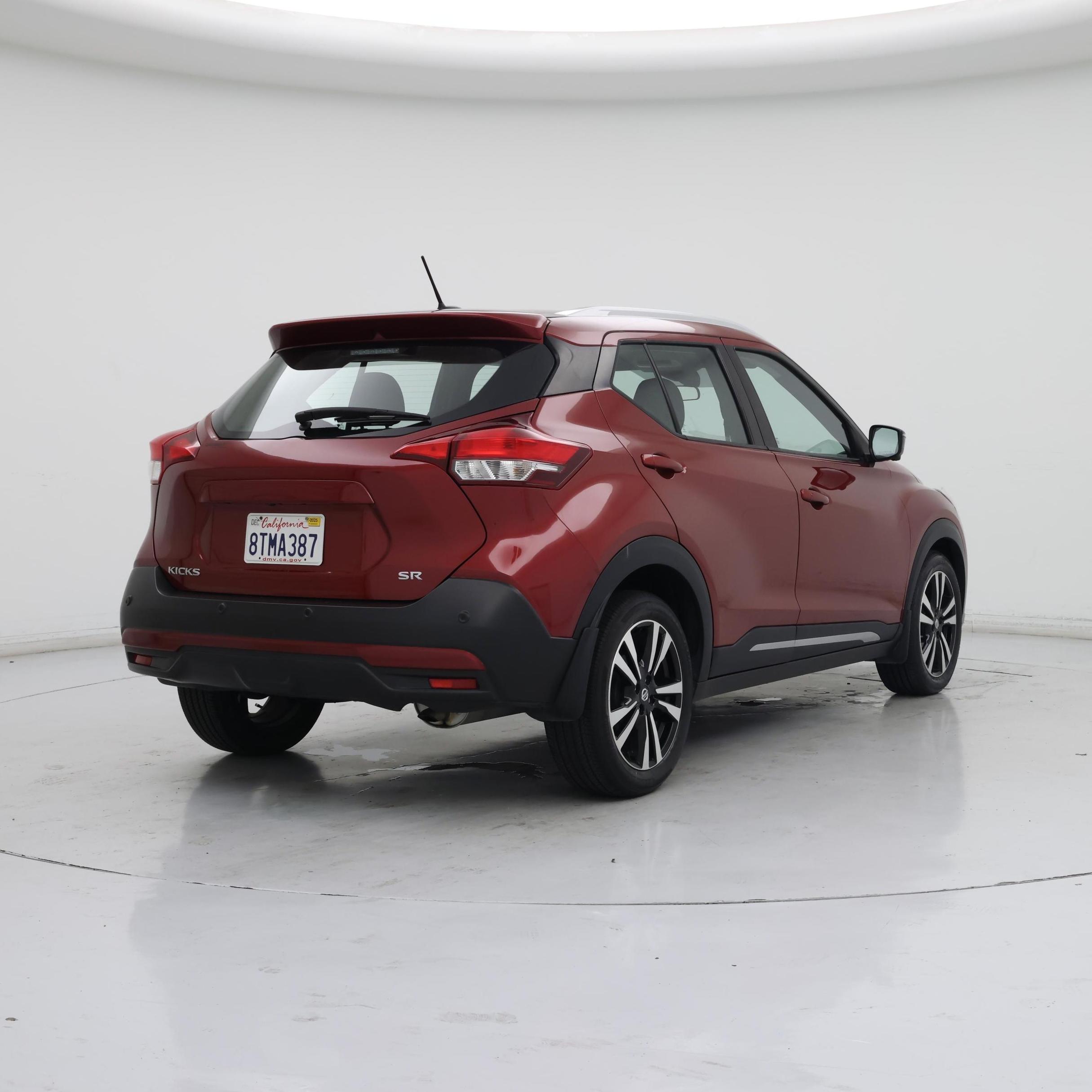 Thumbnail: 2020 Nissan Kicks - 8