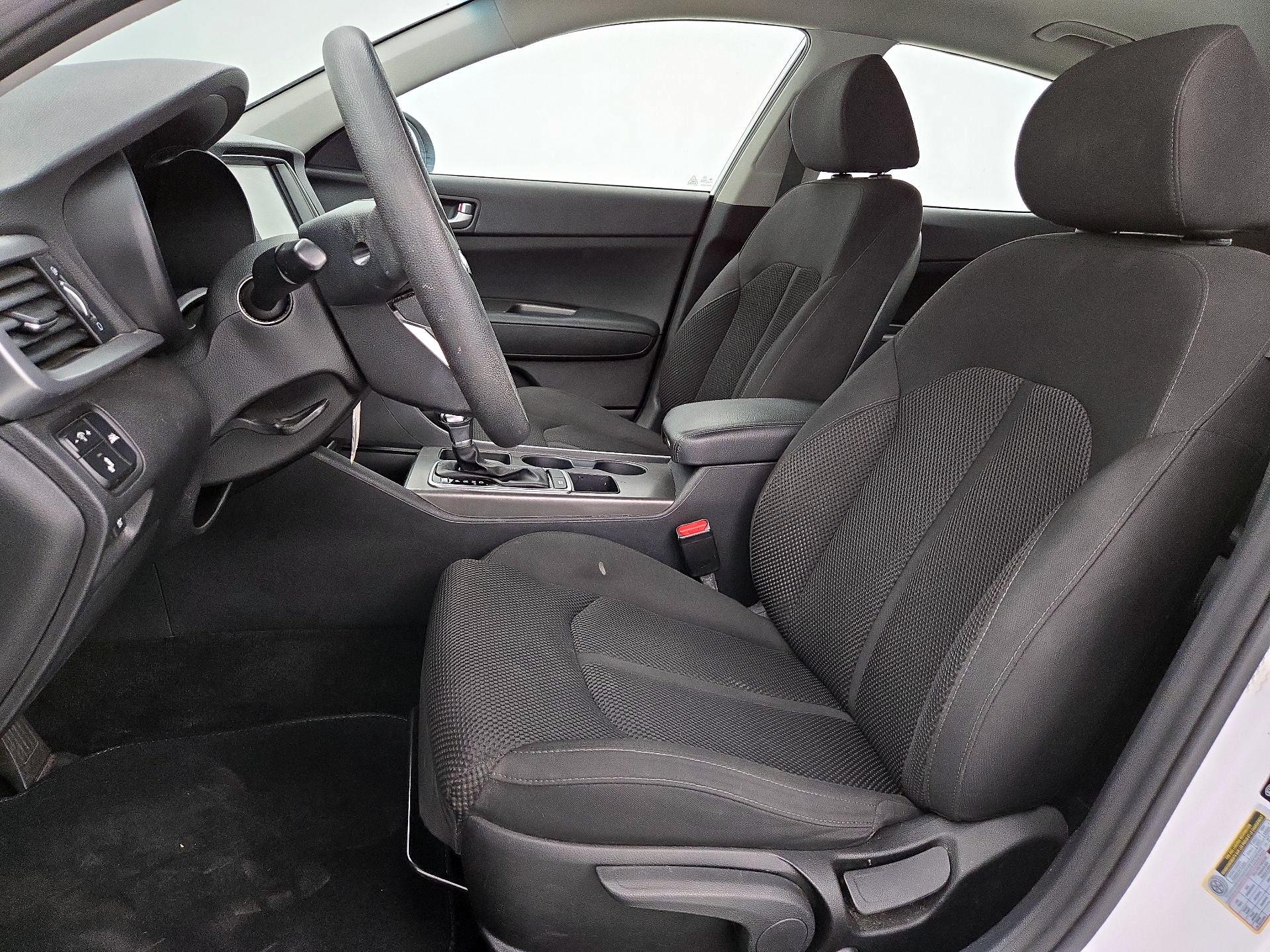 Thumbnail: 2019 Kia Optima - 11
