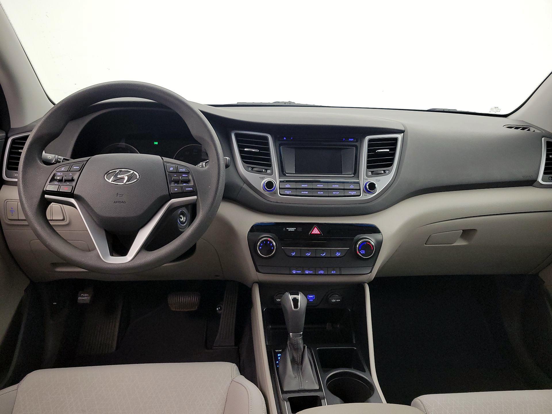 Thumbnail: 2017 Hyundai Tucson - 9
