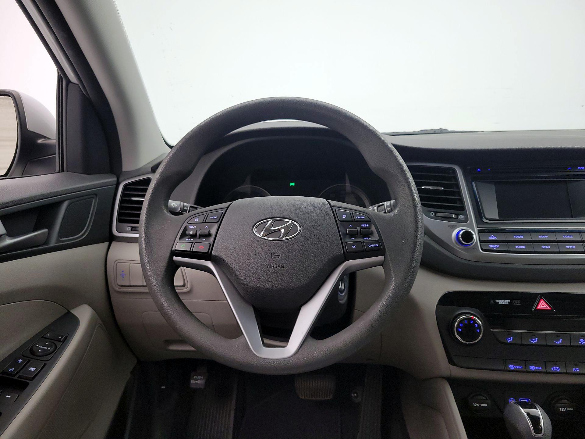 Thumbnail: 2017 Hyundai Tucson - 10