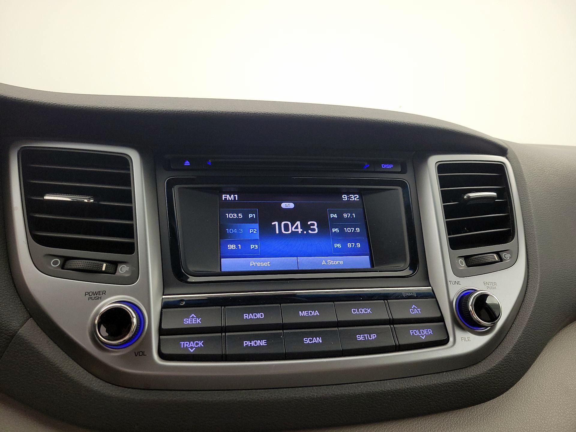 Thumbnail: 2017 Hyundai Tucson - 15