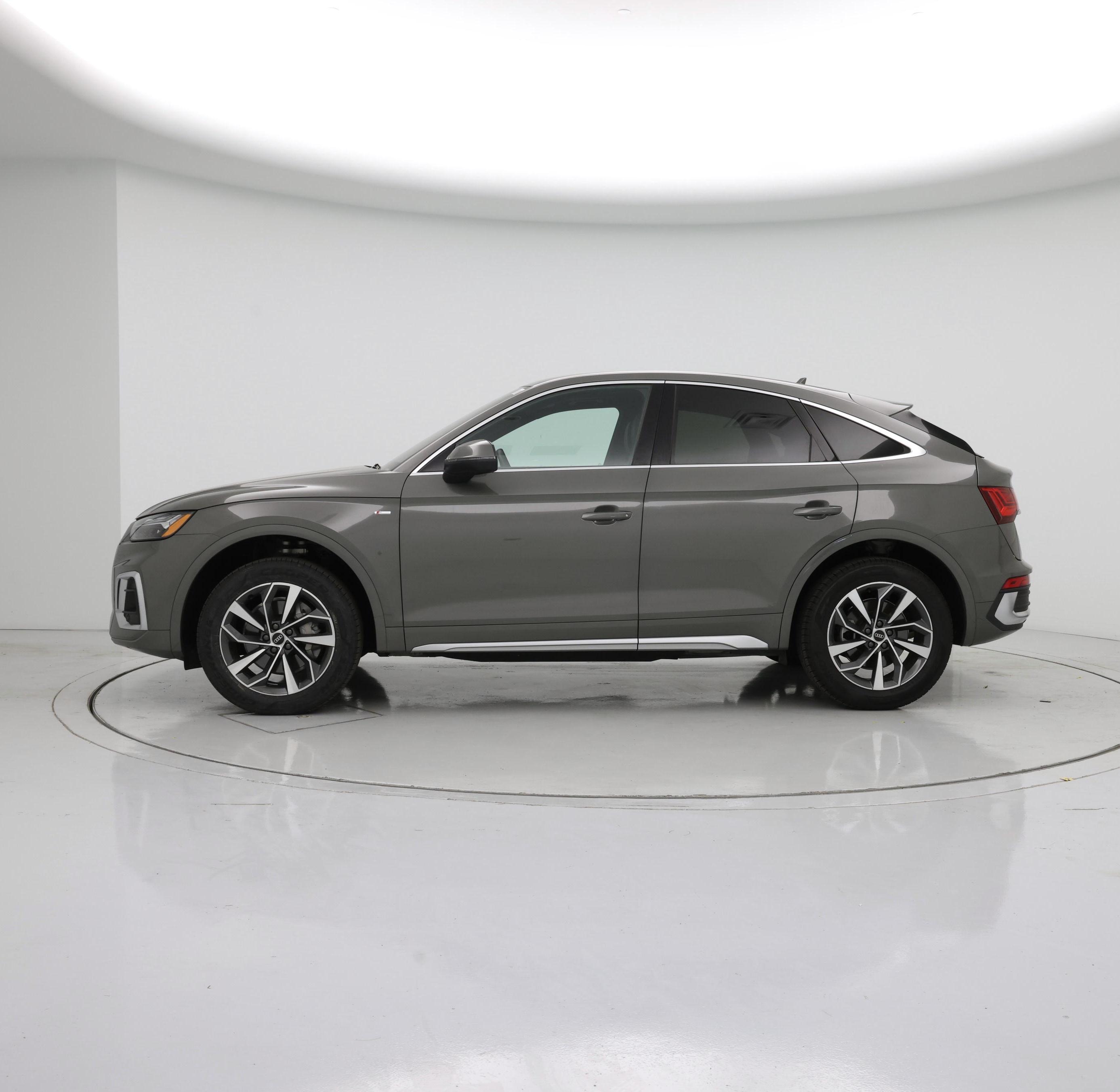 Thumbnail: 2023 Audi Q5 - 3