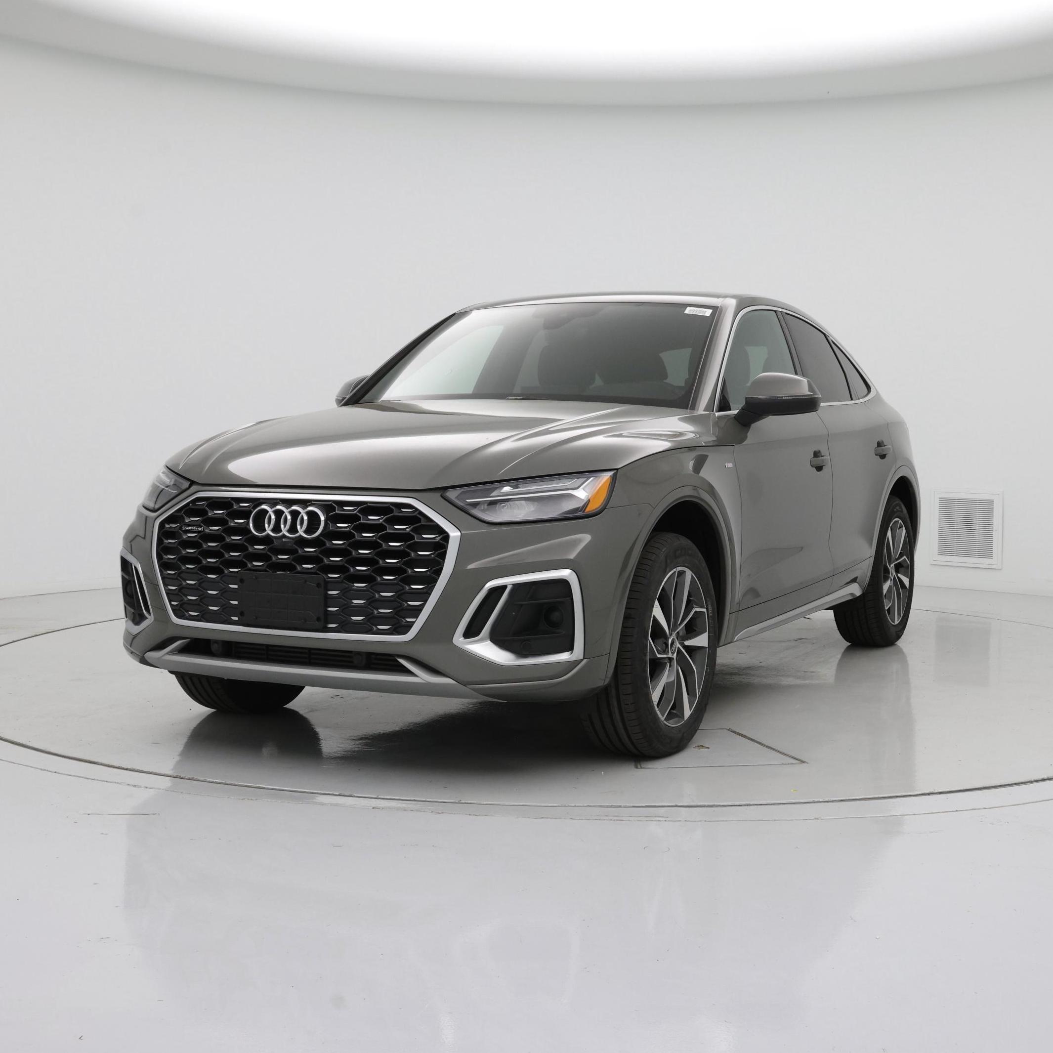 Thumbnail: 2023 Audi Q5 - 4