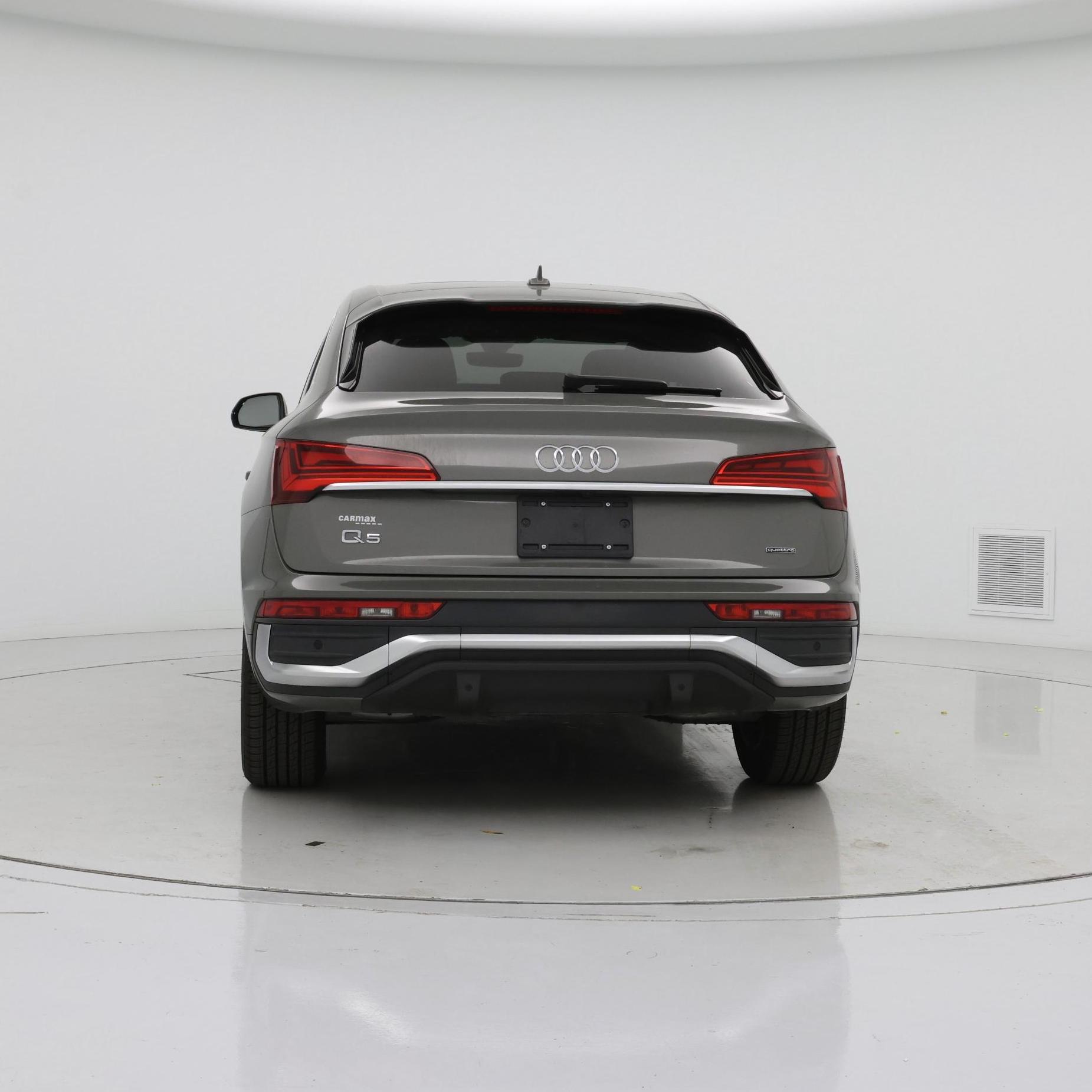 Thumbnail: 2023 Audi Q5 - 6