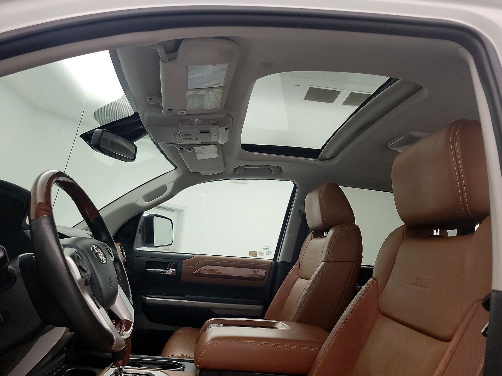 Thumbnail: 2019 Toyota Tundra - 20