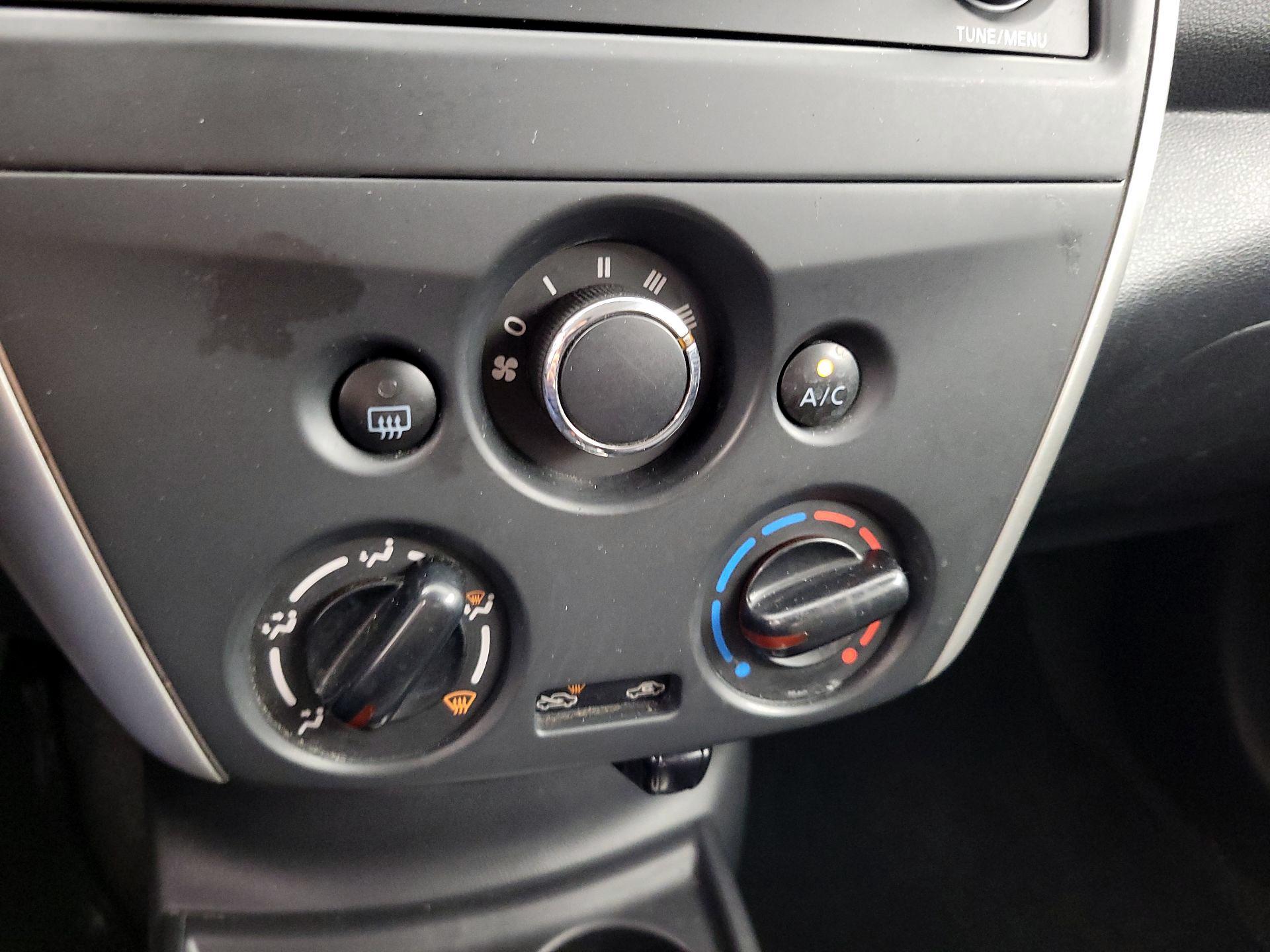 Thumbnail: 2016 Nissan Versa - 15