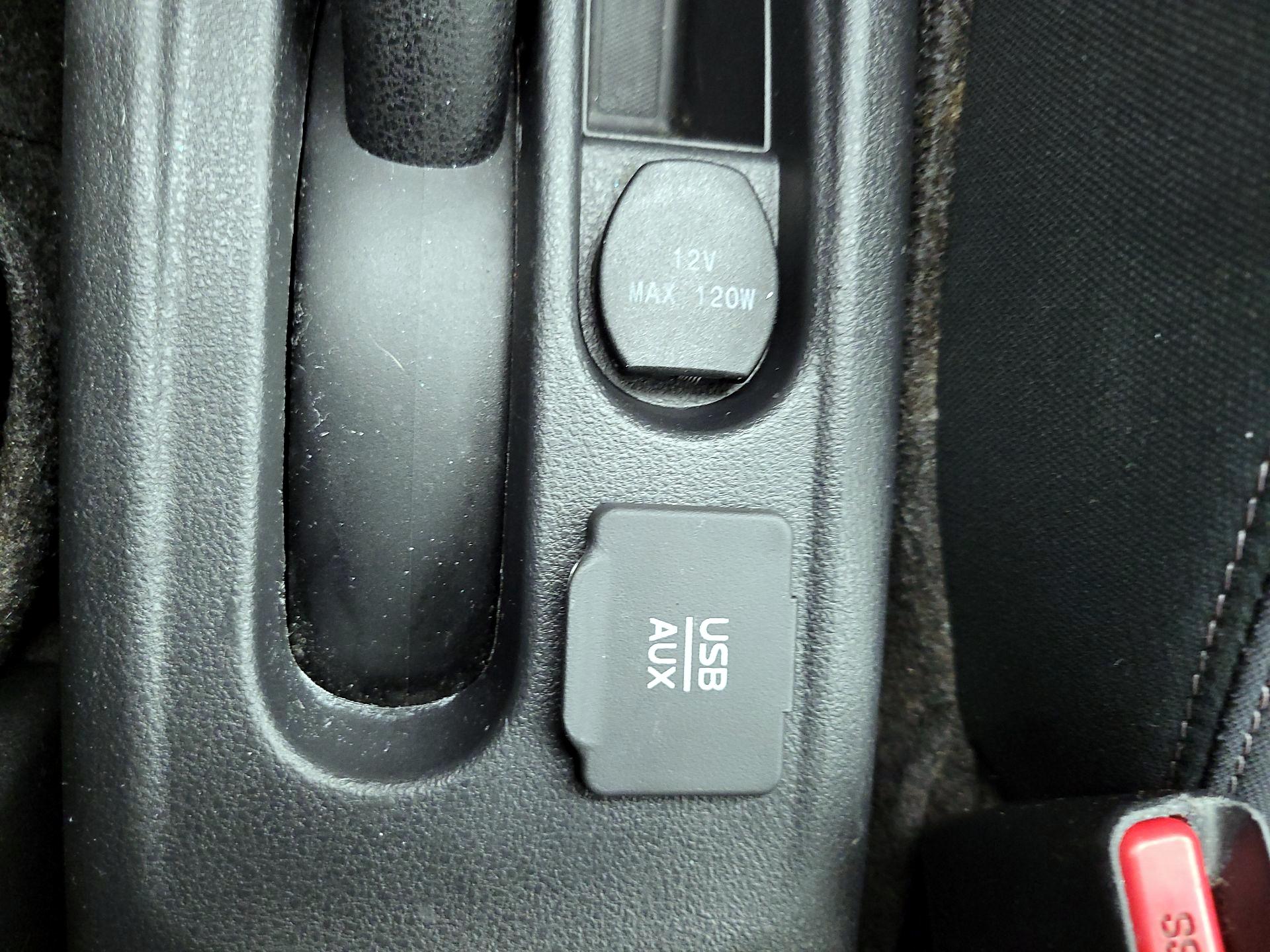 Thumbnail: 2016 Nissan Versa - 17