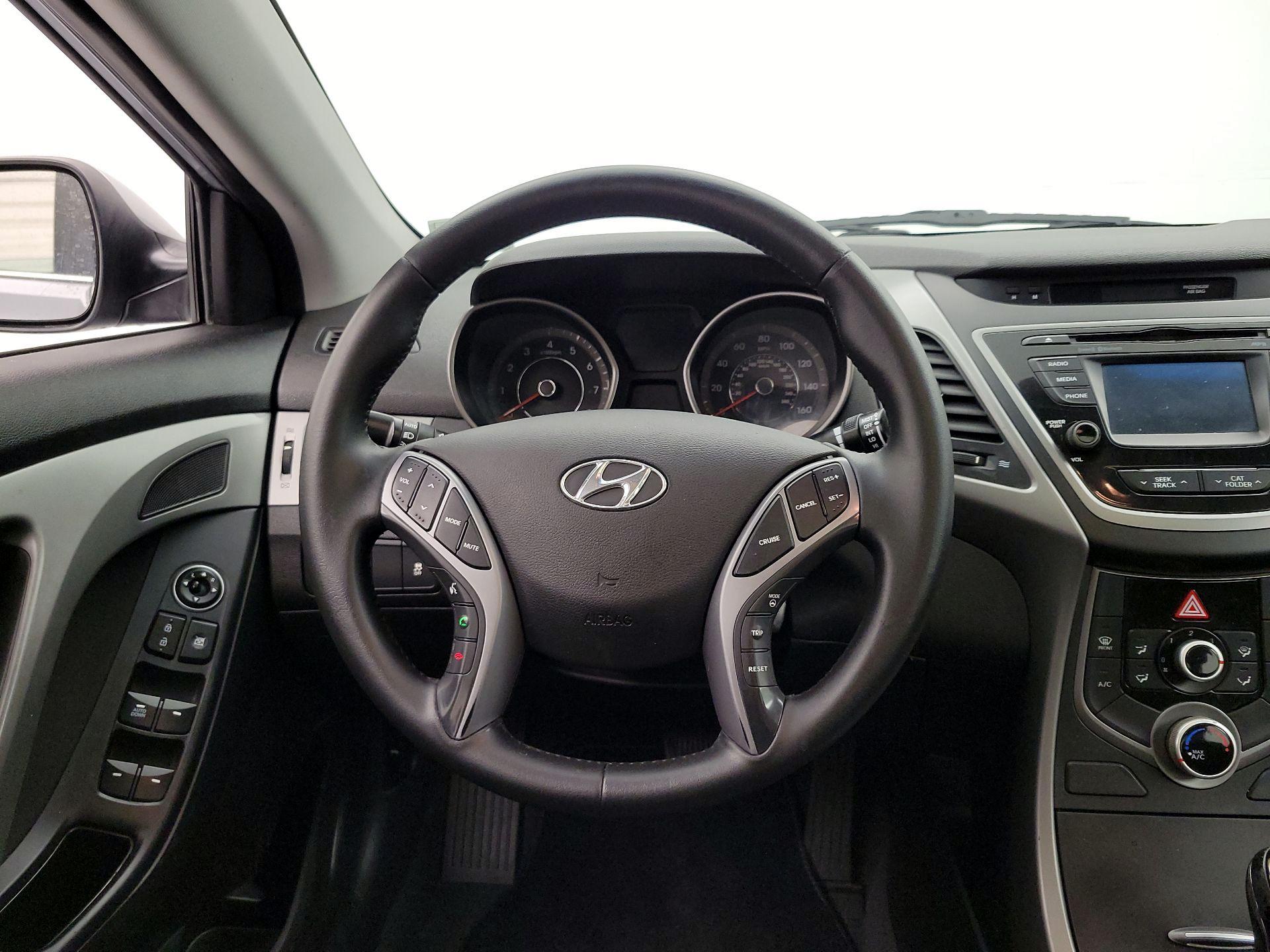 Thumbnail: 2015 Hyundai Elantra - 10
