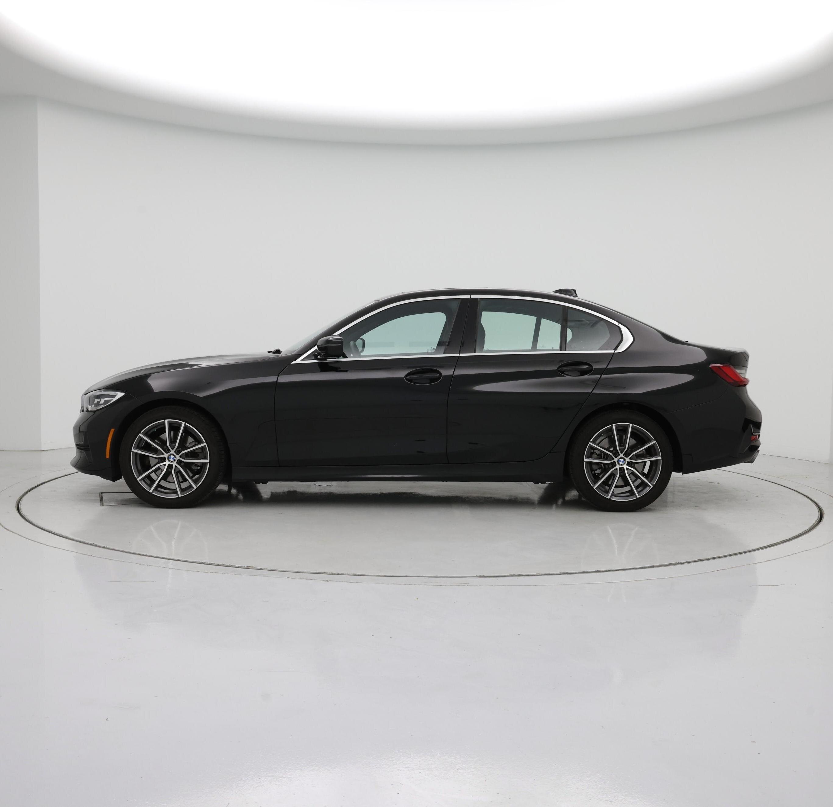 Thumbnail: 2022 BMW 3 Series - 3