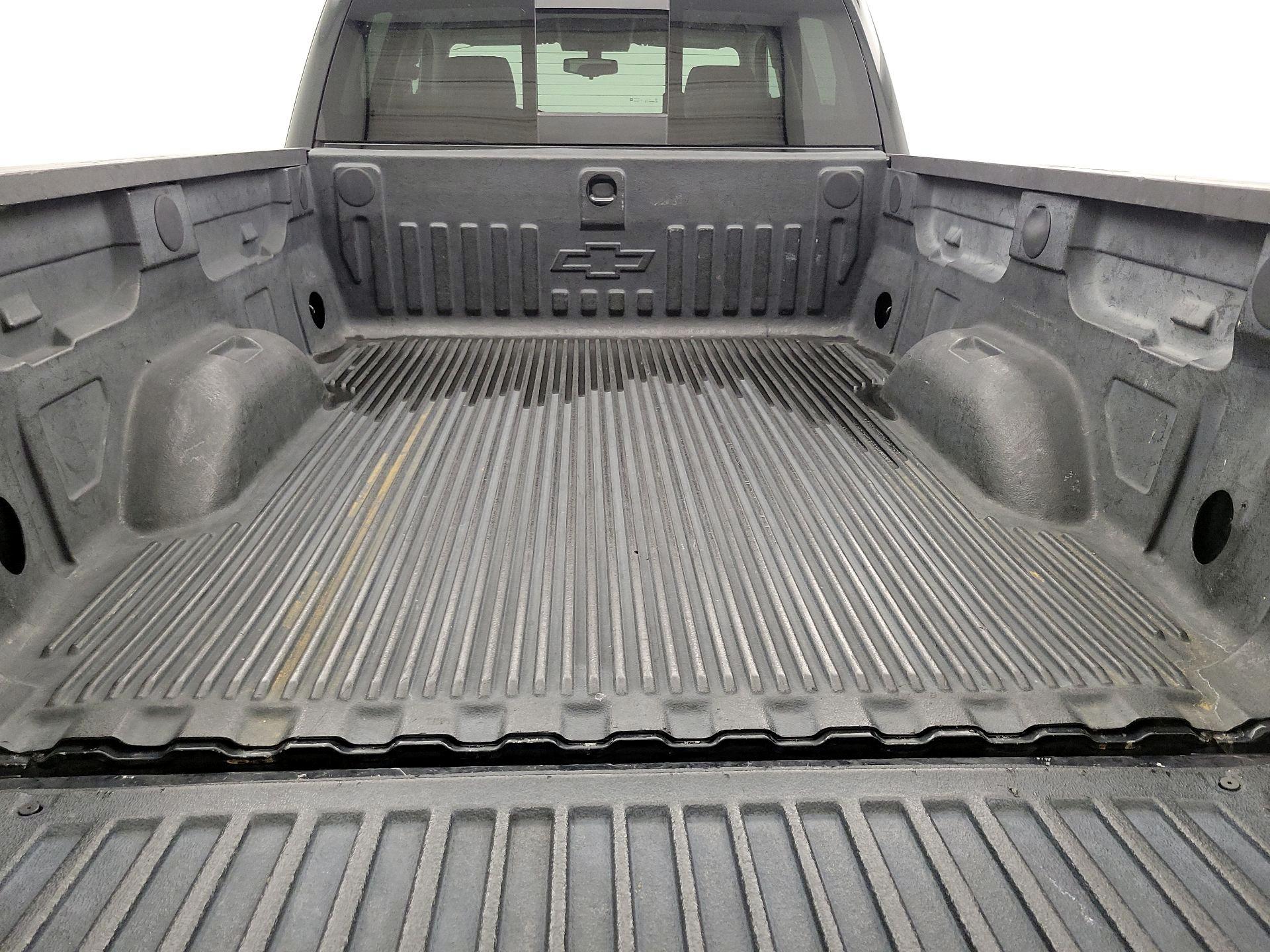 Thumbnail: 2017 Chevrolet Silverado 1500 - 19