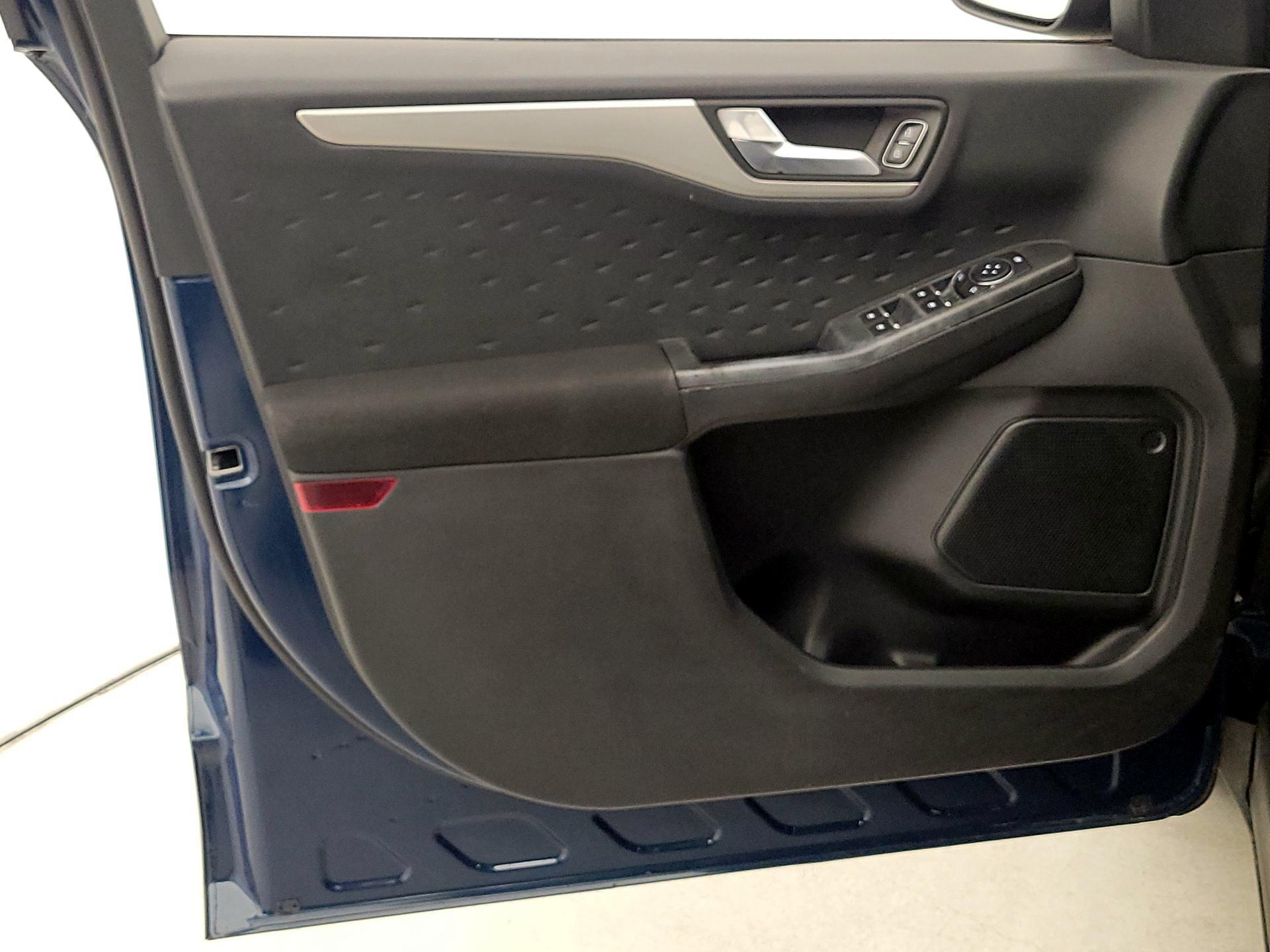 Thumbnail: 2020 Ford Escape - 12