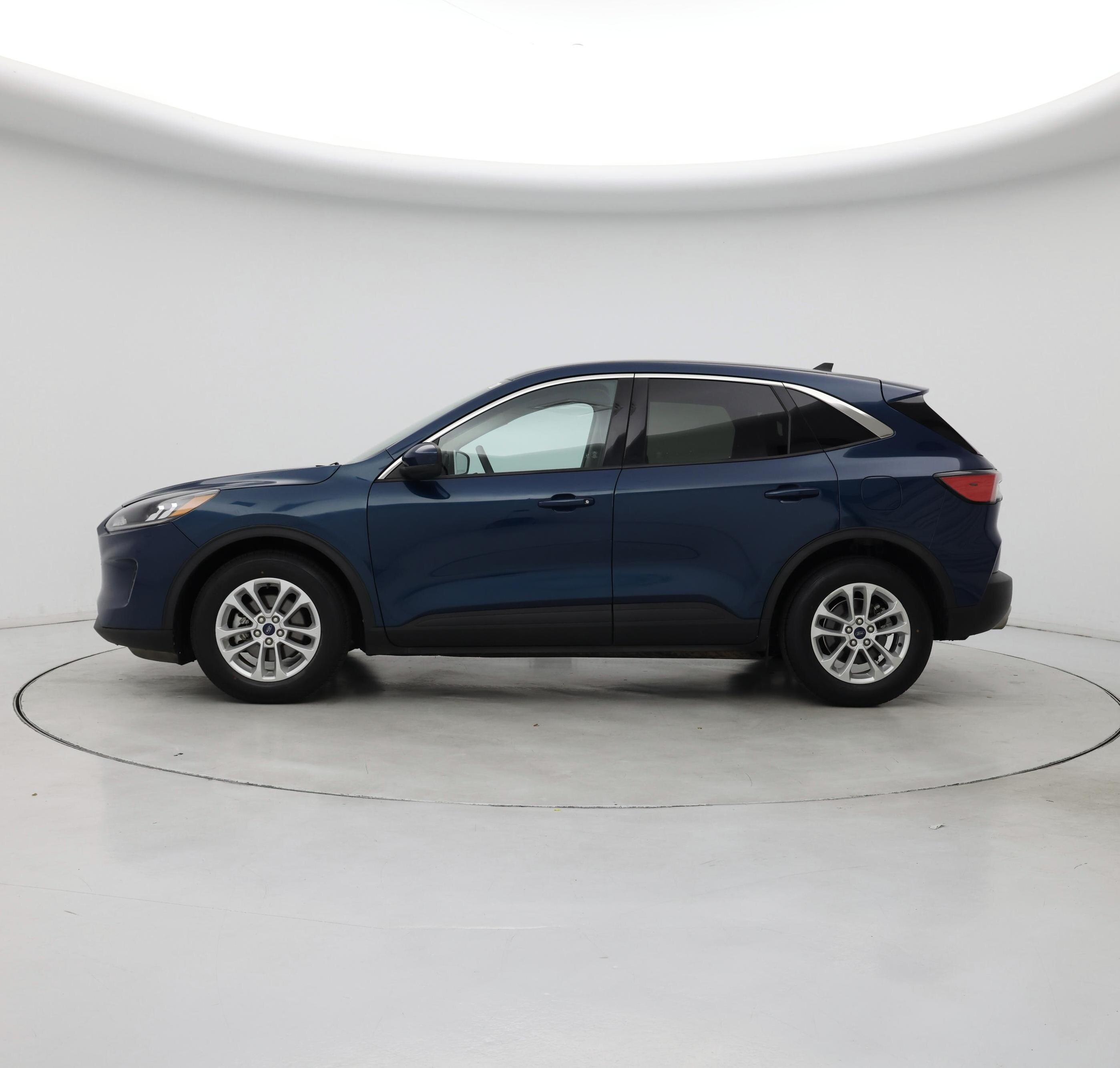 Thumbnail: 2020 Ford Escape - 3