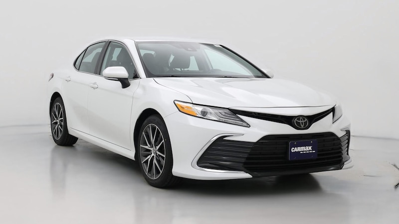 2021 Toyota Camry XLE Hero Image