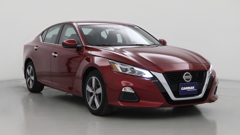 2022 Nissan Altima SV Hero Image
