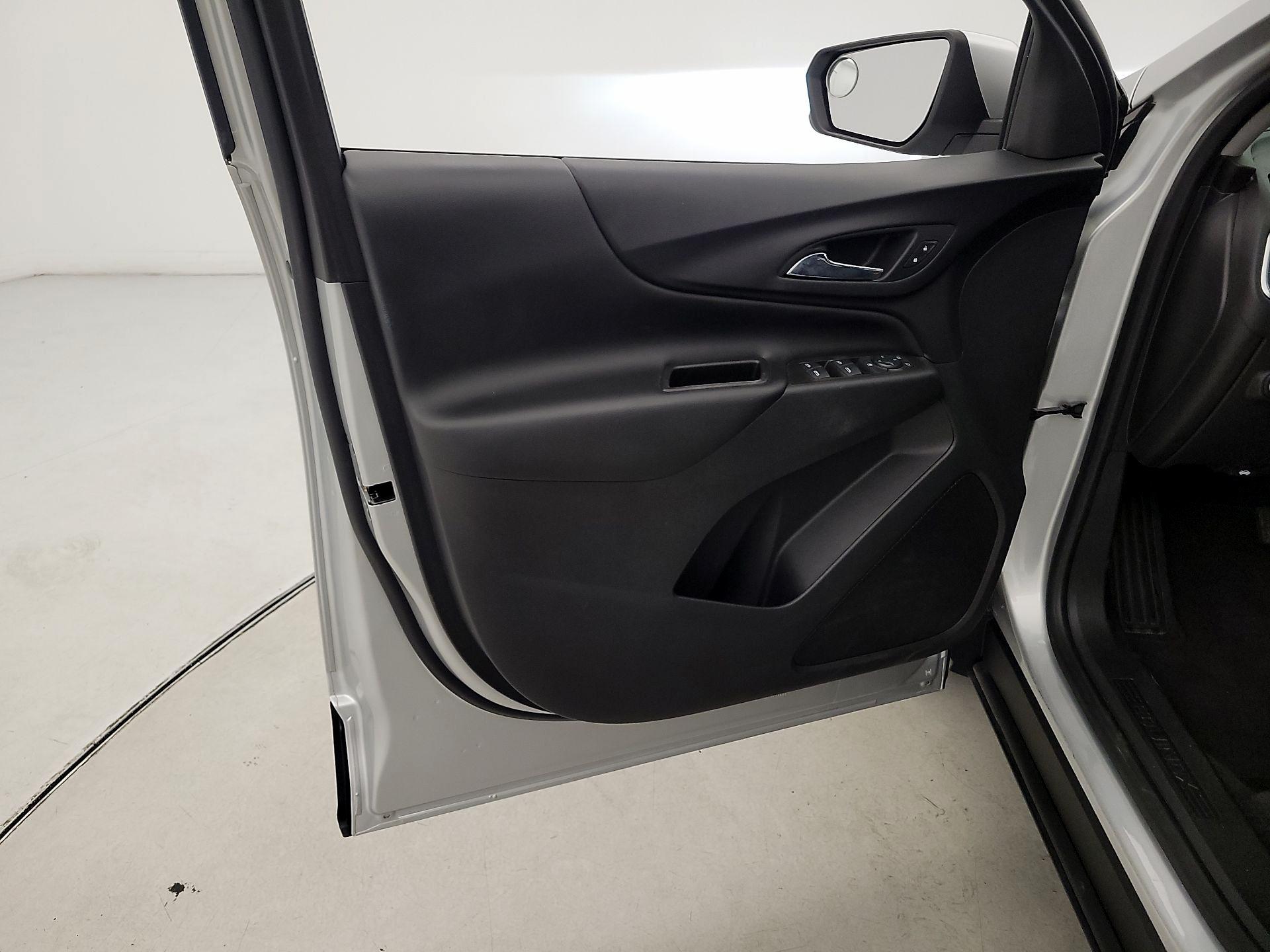 Thumbnail: 2021 Chevrolet Equinox - 12