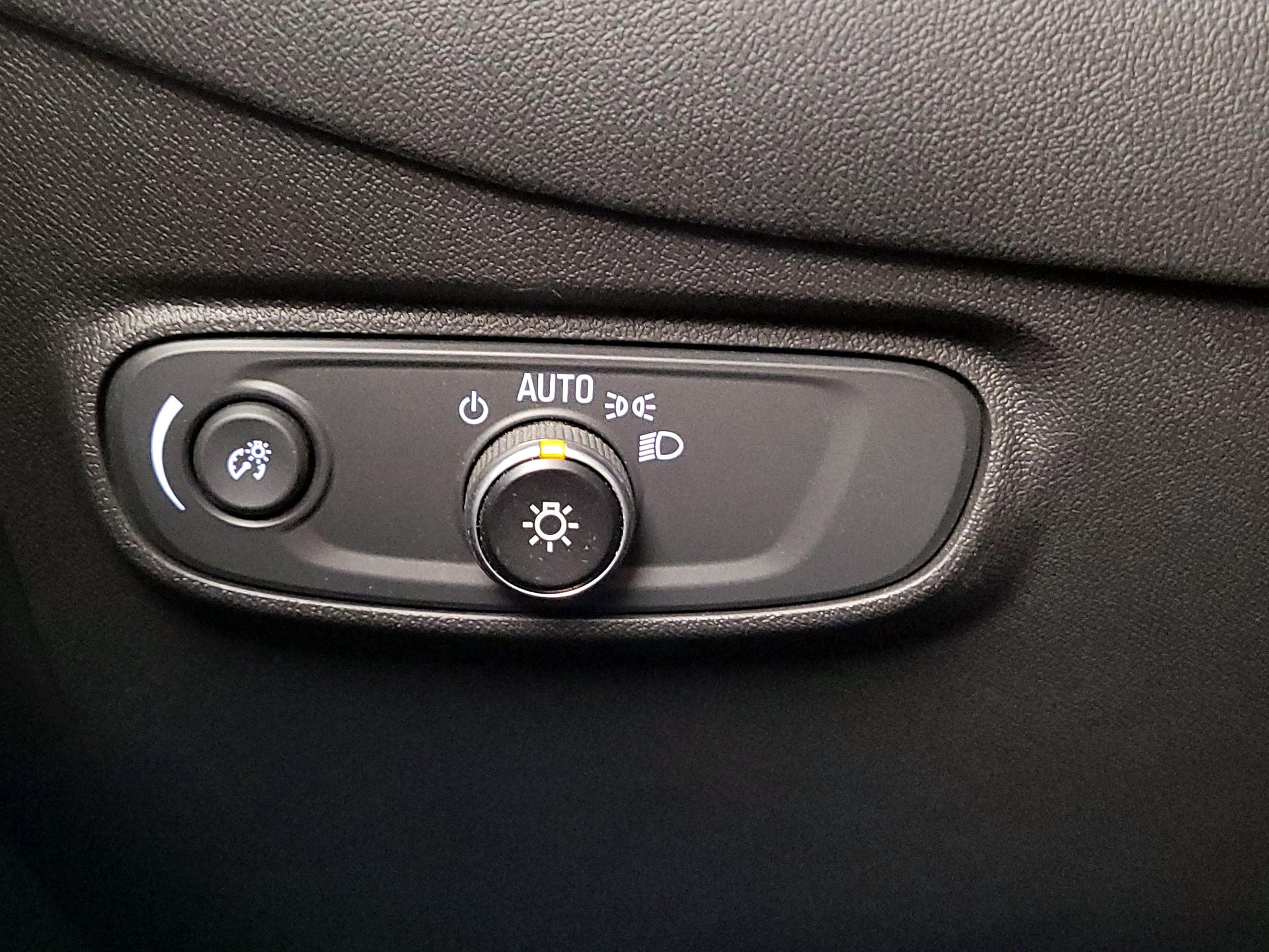 Thumbnail: 2021 Chevrolet Equinox - 13