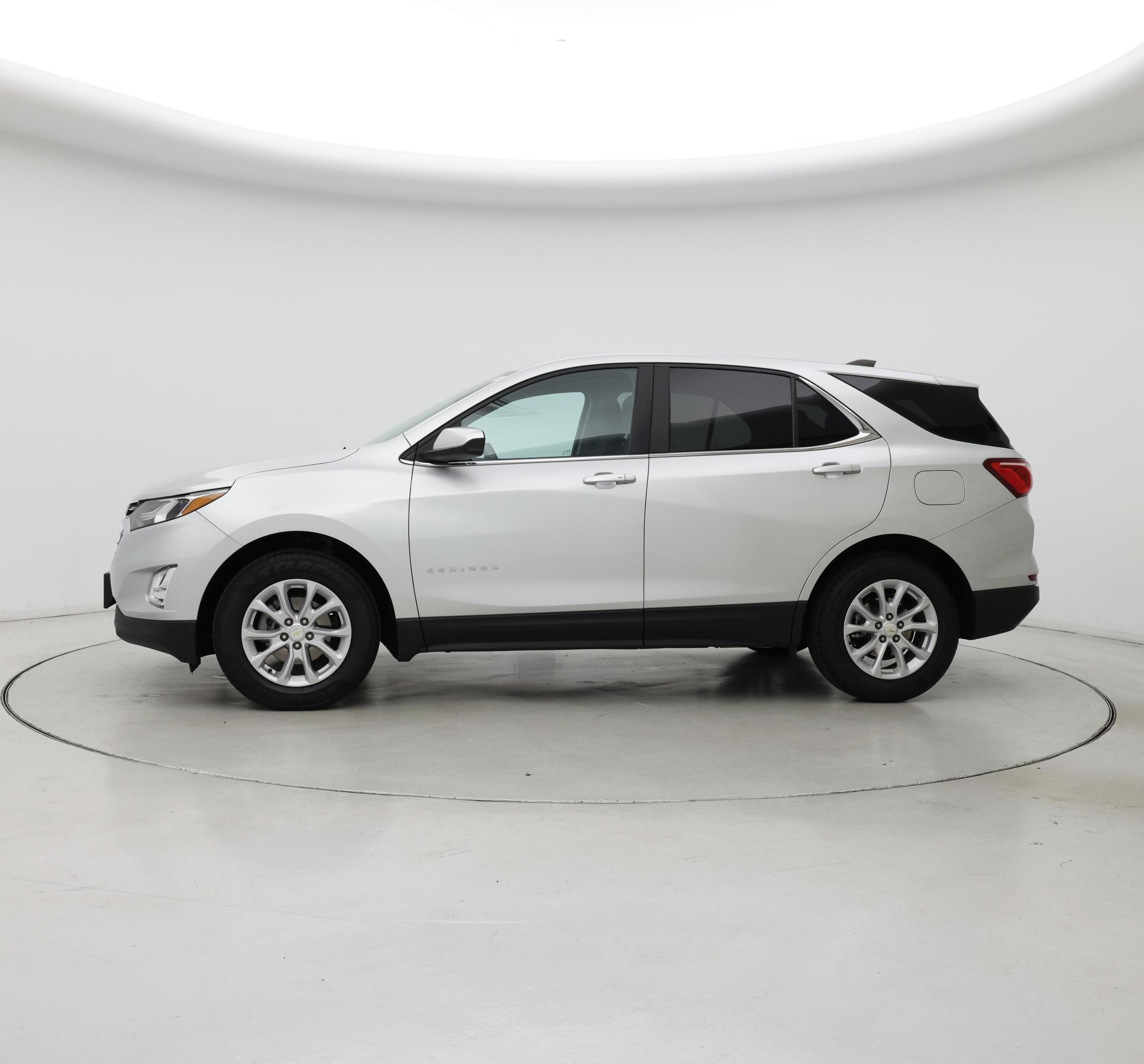 Thumbnail: 2021 Chevrolet Equinox - 3