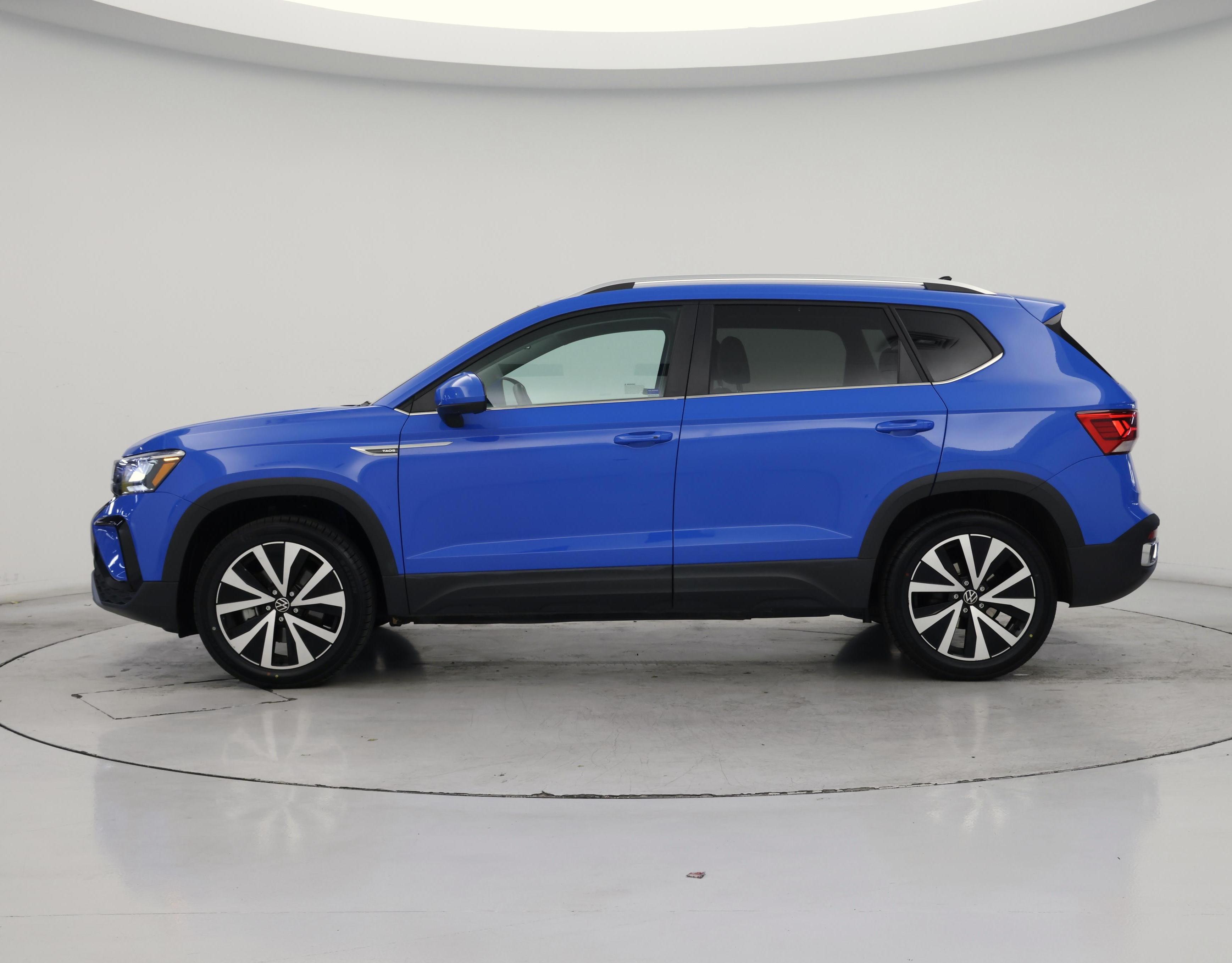 Thumbnail: 2022 Volkswagen Taos - 3