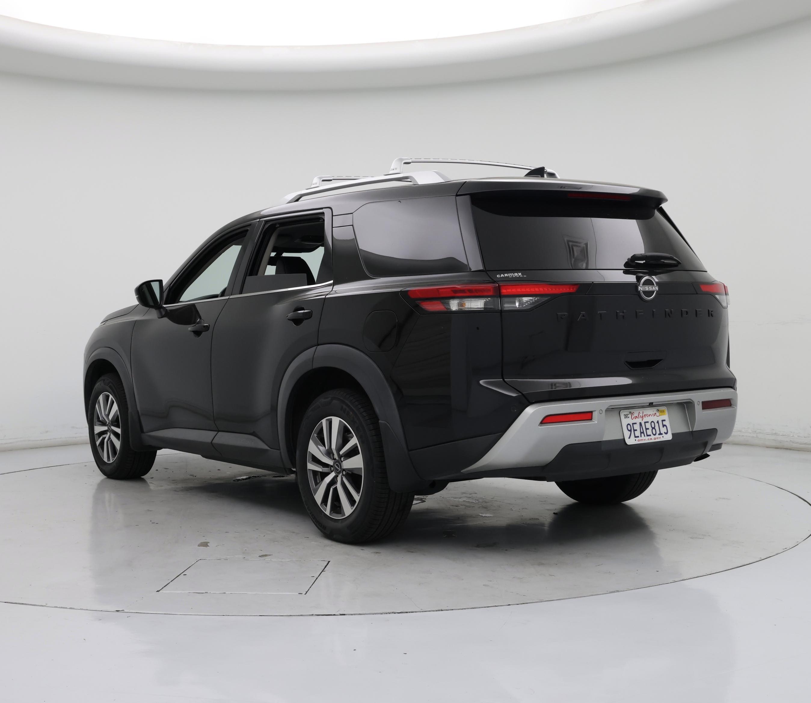 Thumbnail: 2023 Nissan Pathfinder - 2