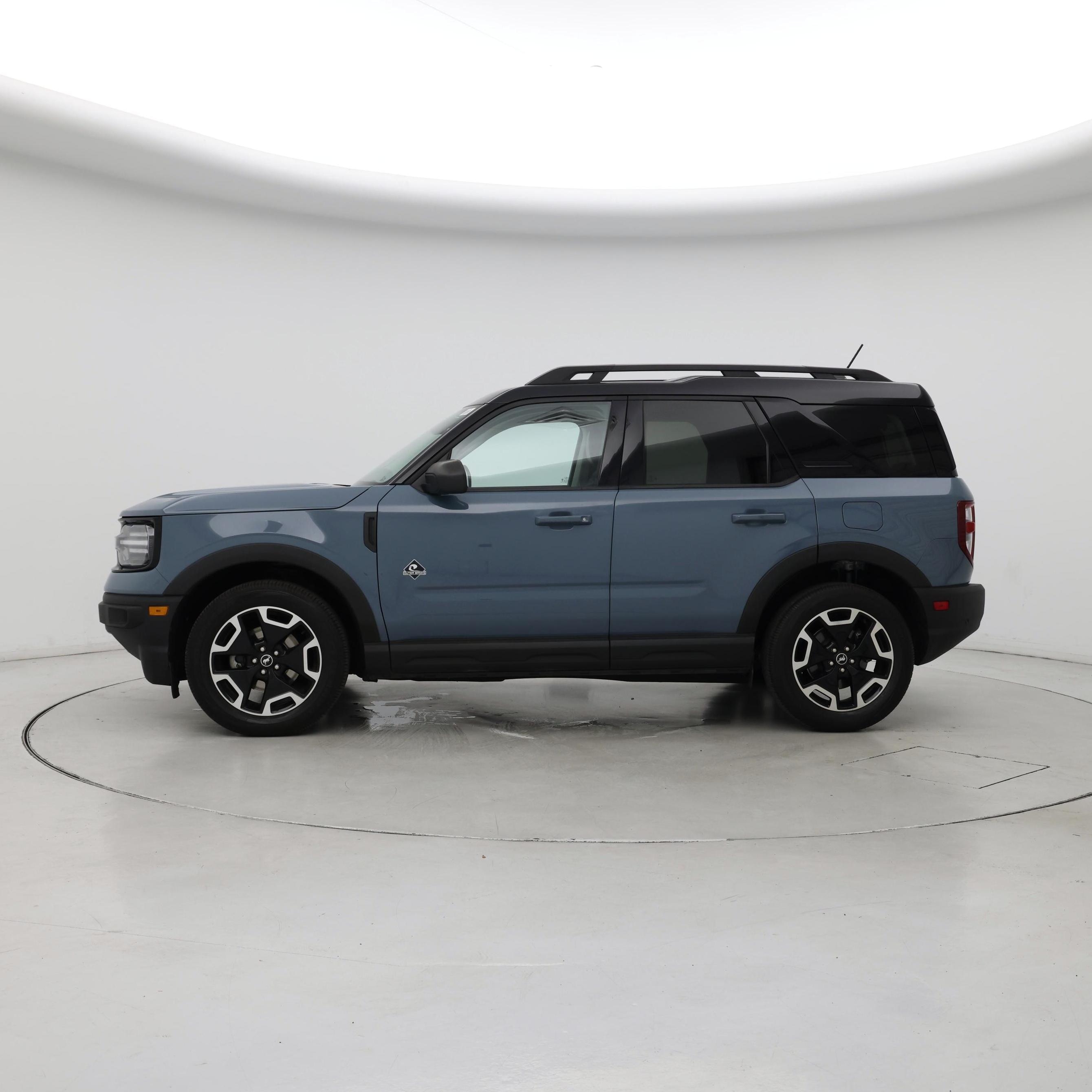 Thumbnail: 2022 Ford Bronco Sport - 3