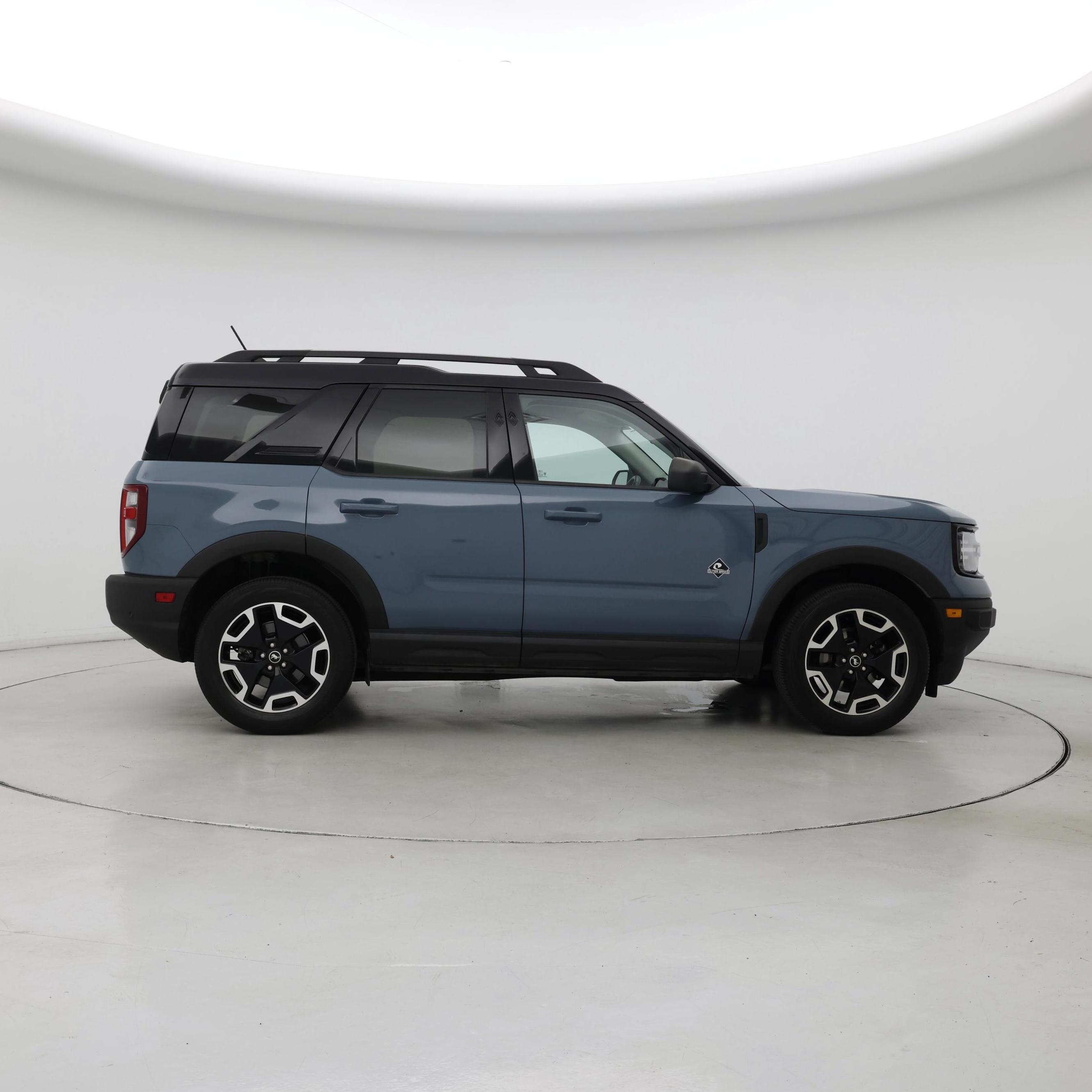 Thumbnail: 2022 Ford Bronco Sport - 7