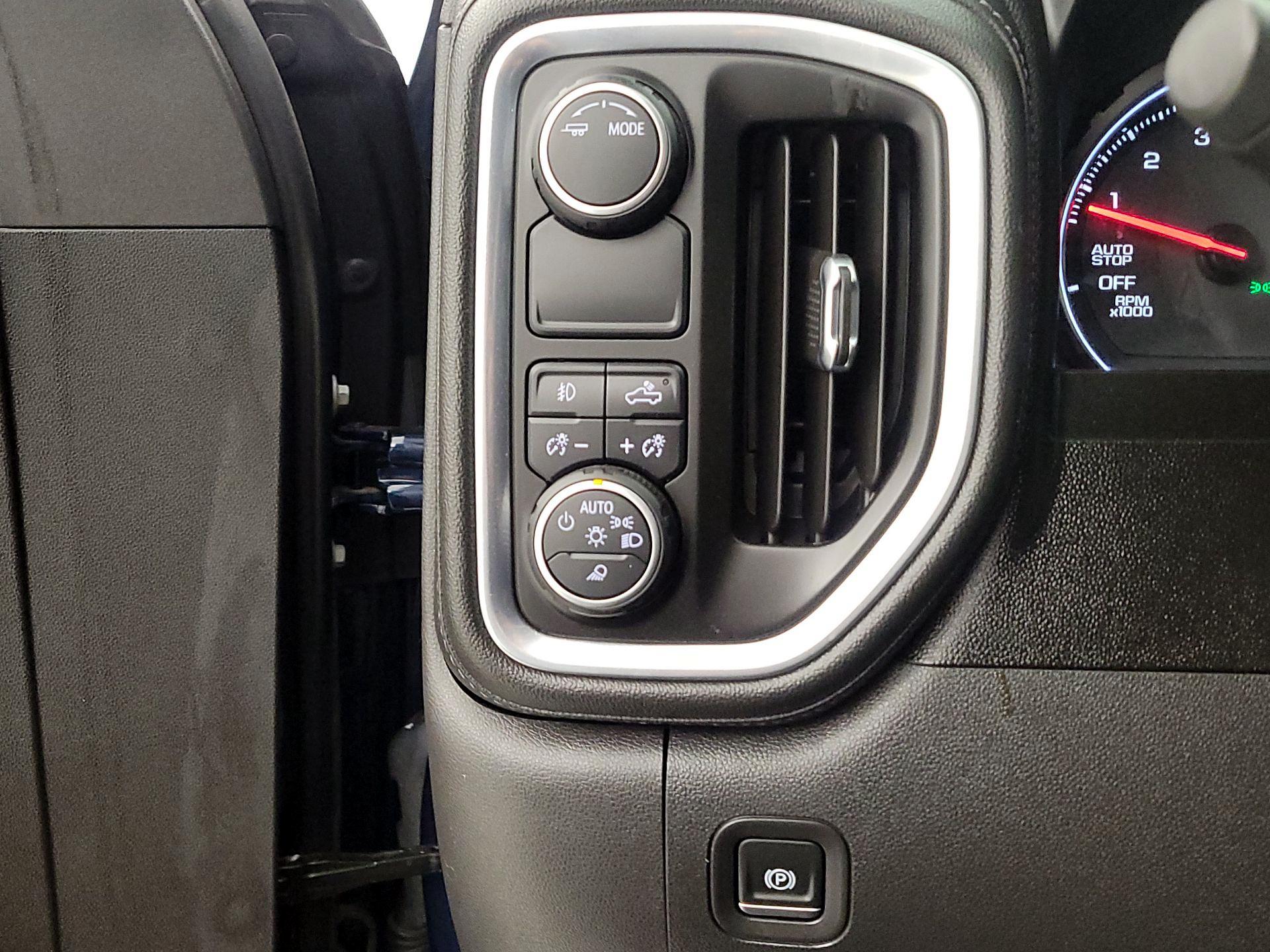 Thumbnail: 2021 Chevrolet Silverado 1500 - 13