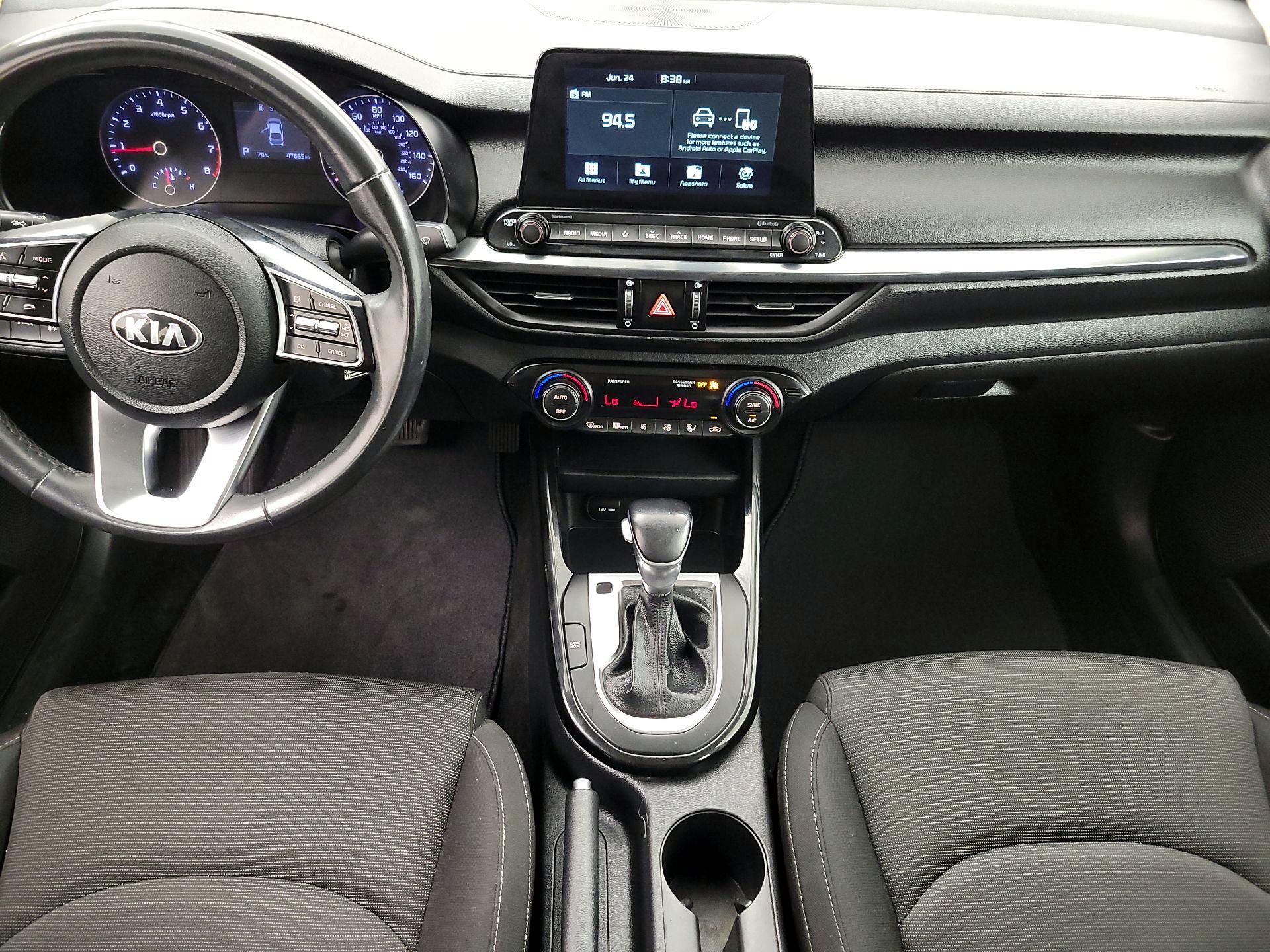 Thumbnail: 2019 Kia Forte - 9