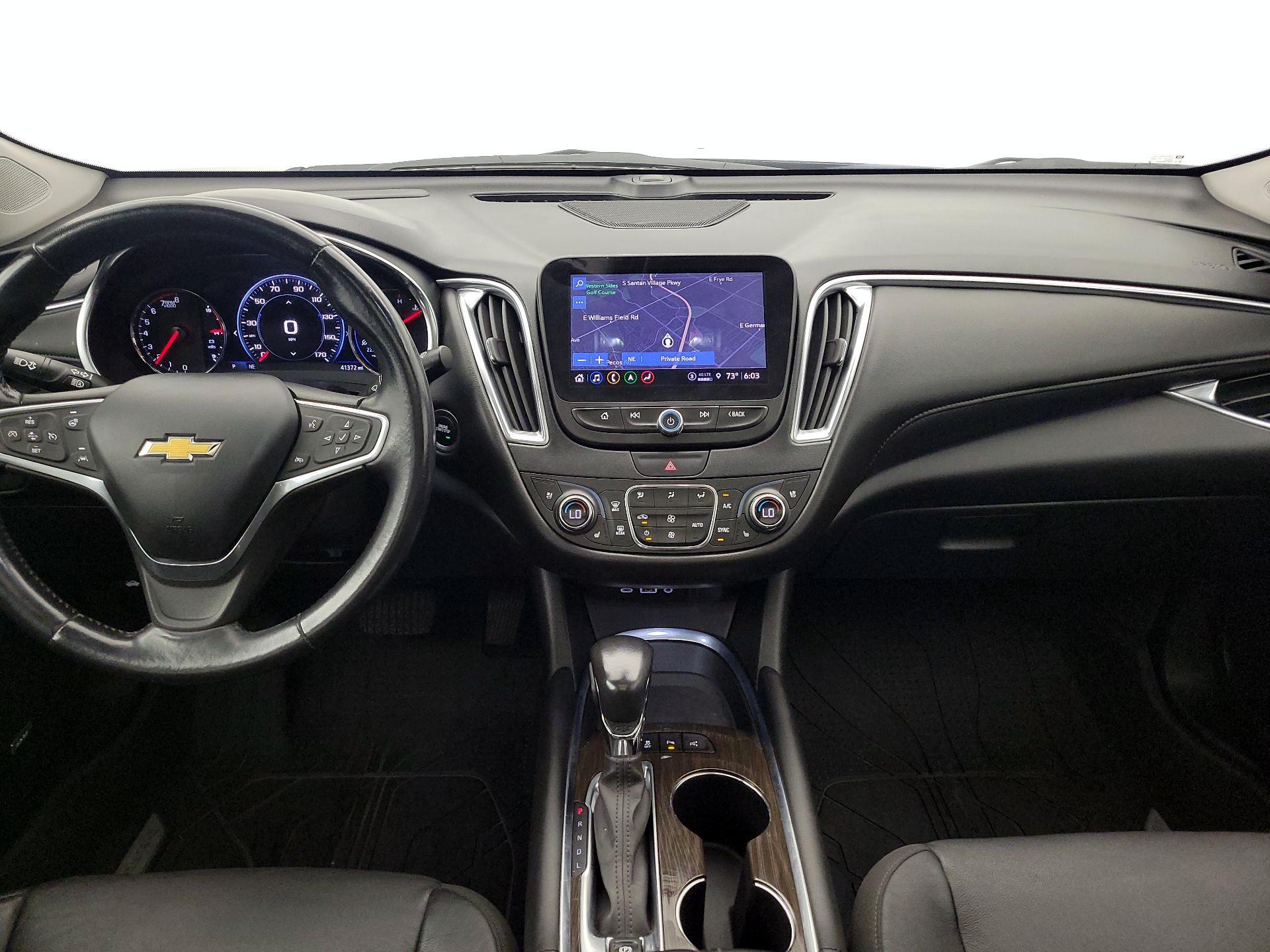 Thumbnail: 2022 Chevrolet Malibu - 9