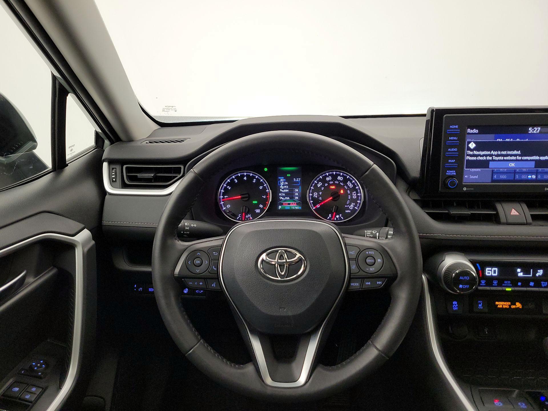 Thumbnail: 2022 Toyota RAV4 - 10