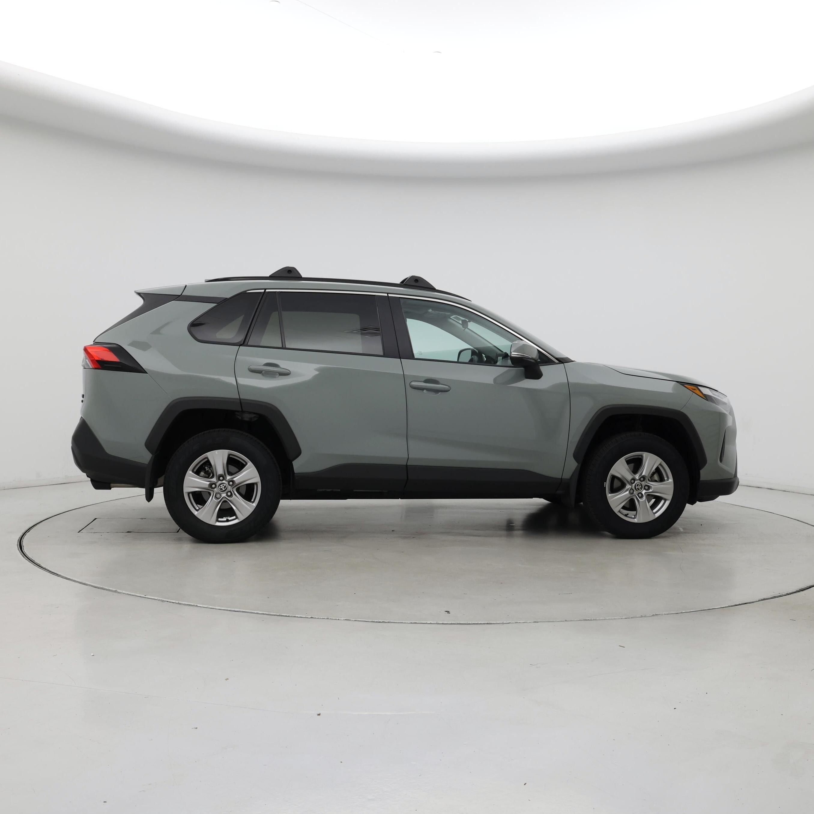 Thumbnail: 2022 Toyota RAV4 - 7