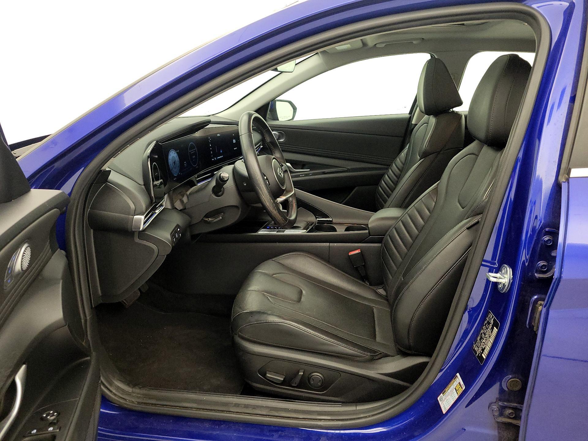 Thumbnail: 2023 Hyundai Elantra - 11