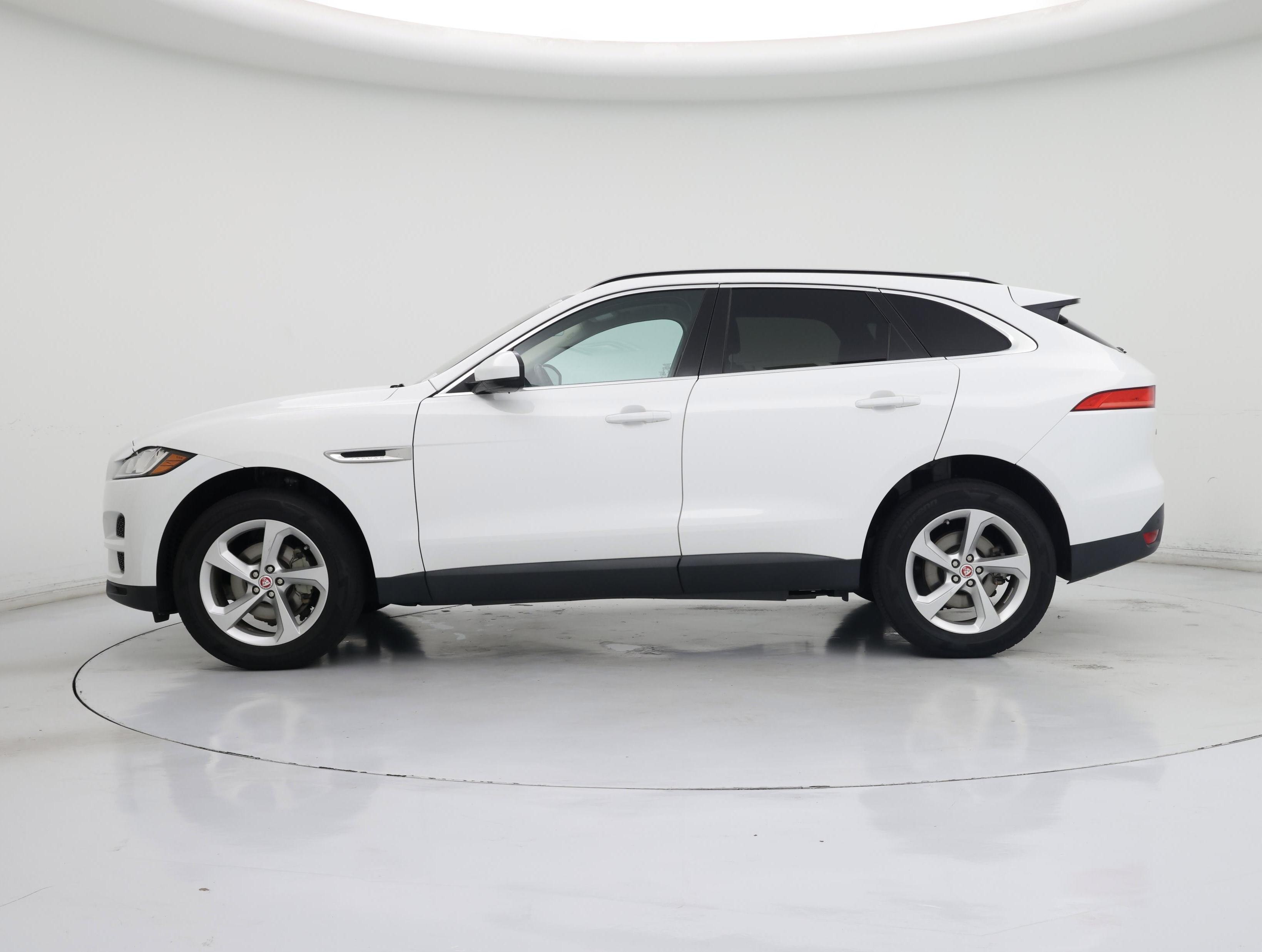Thumbnail: 2019 Jaguar F-Pace - 3