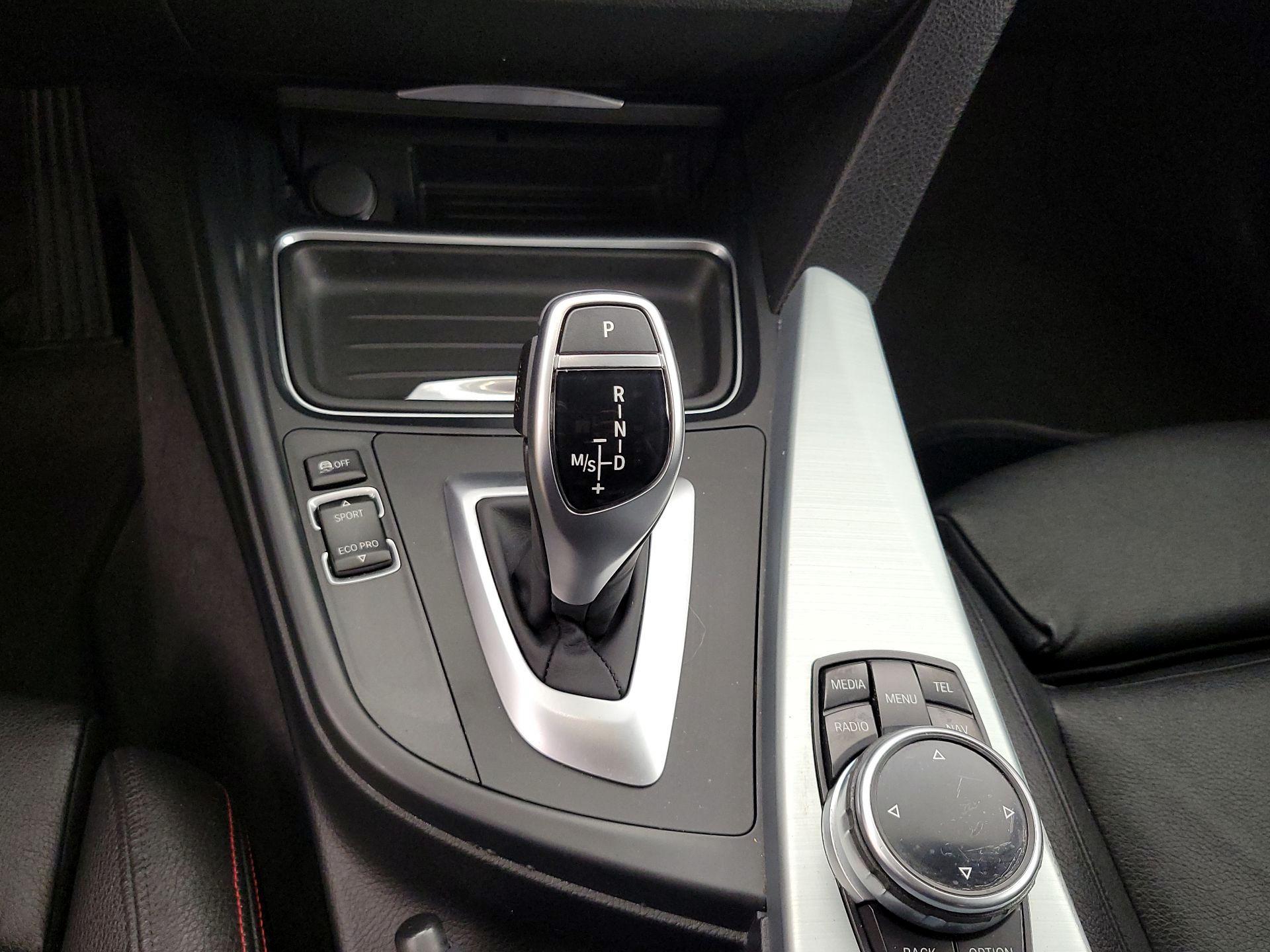 Thumbnail: 2014 BMW 3 Series - 18