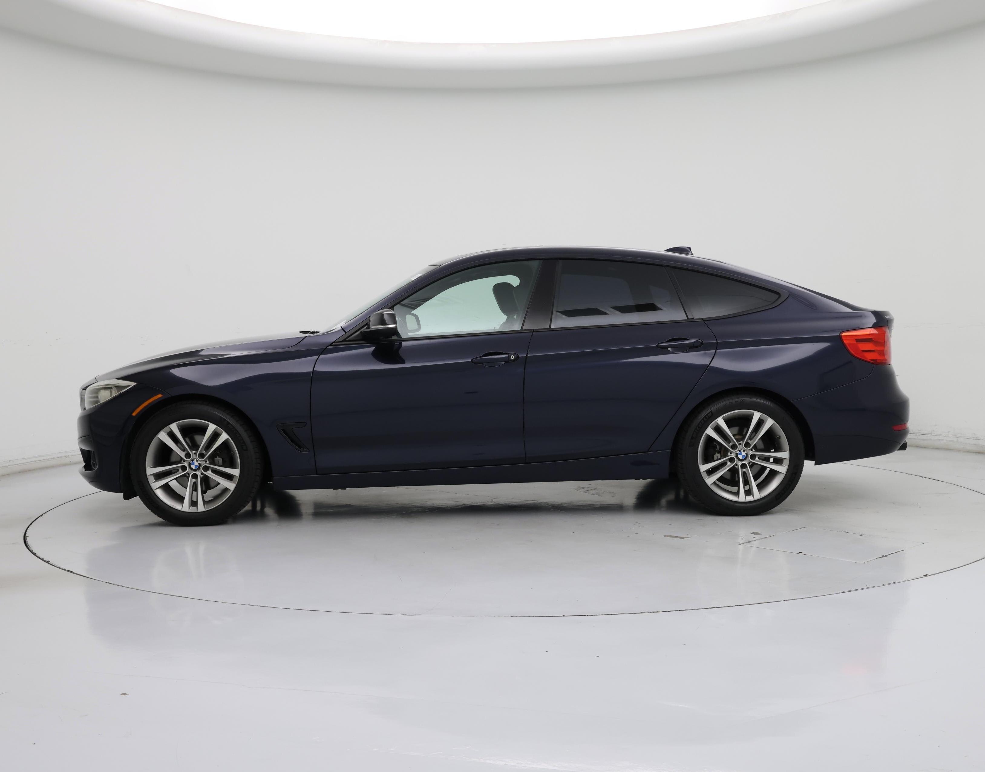 Thumbnail: 2014 BMW 3 Series - 3