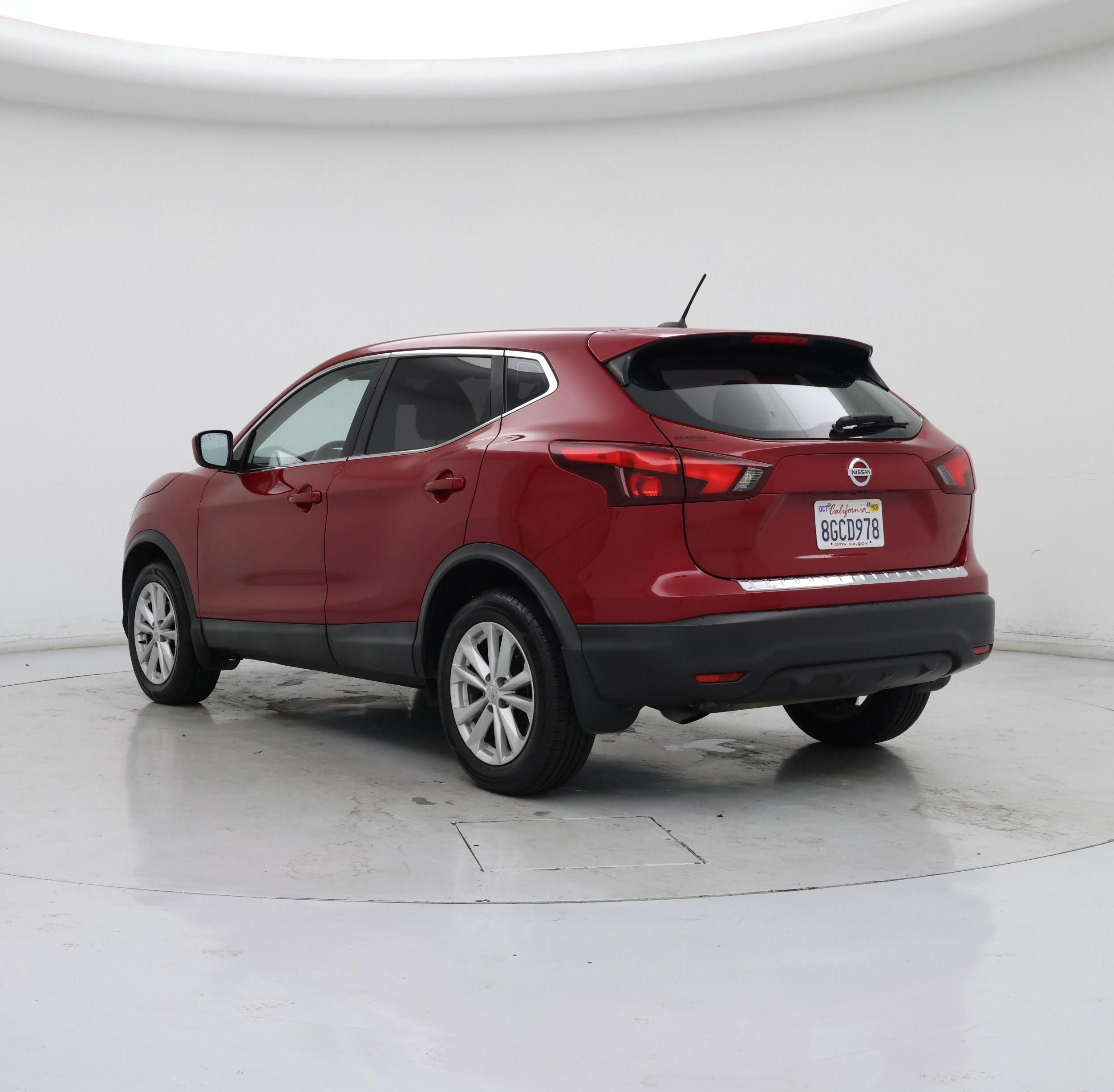 Thumbnail: 2018 Nissan Rogue Sport - 2