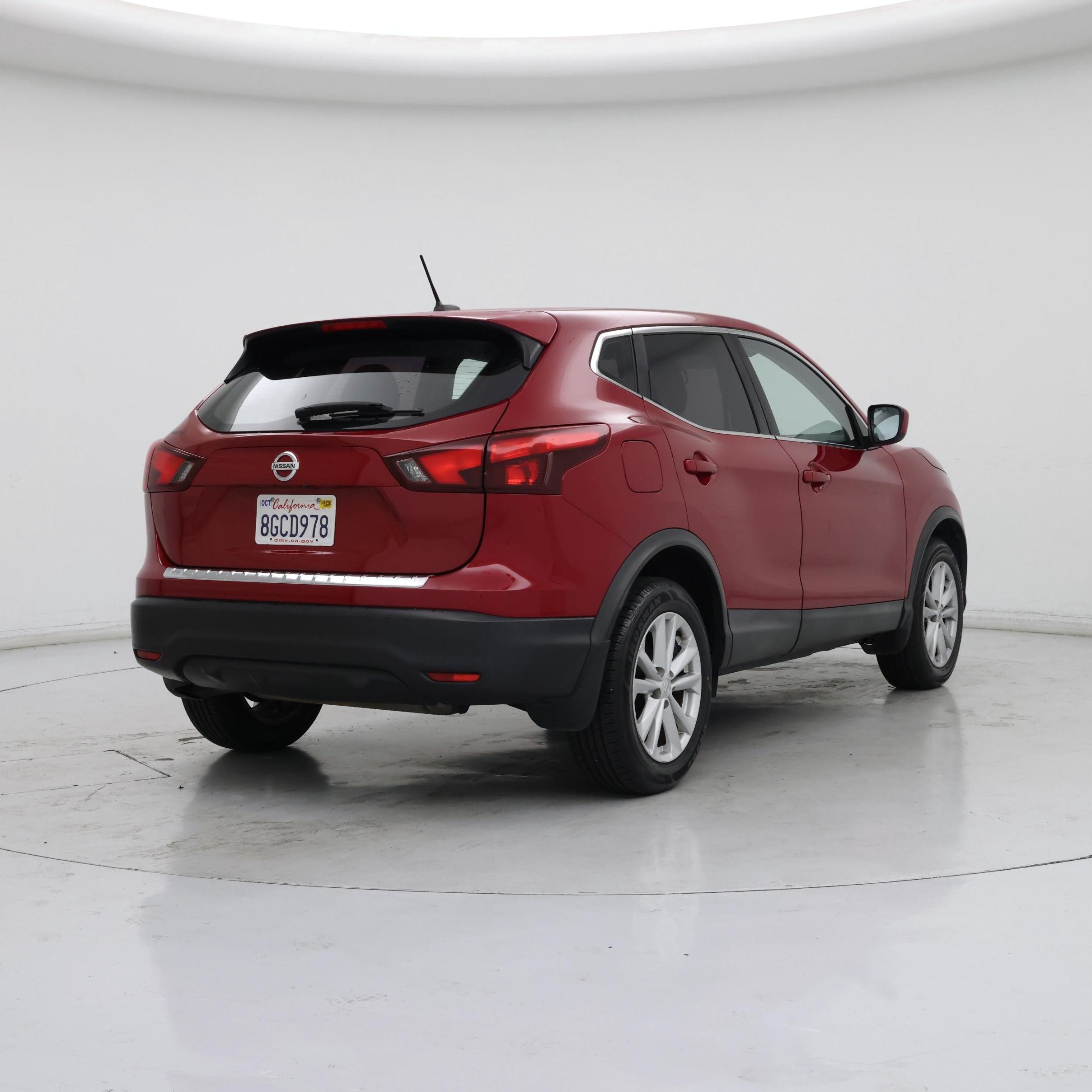 Thumbnail: 2018 Nissan Rogue Sport - 8