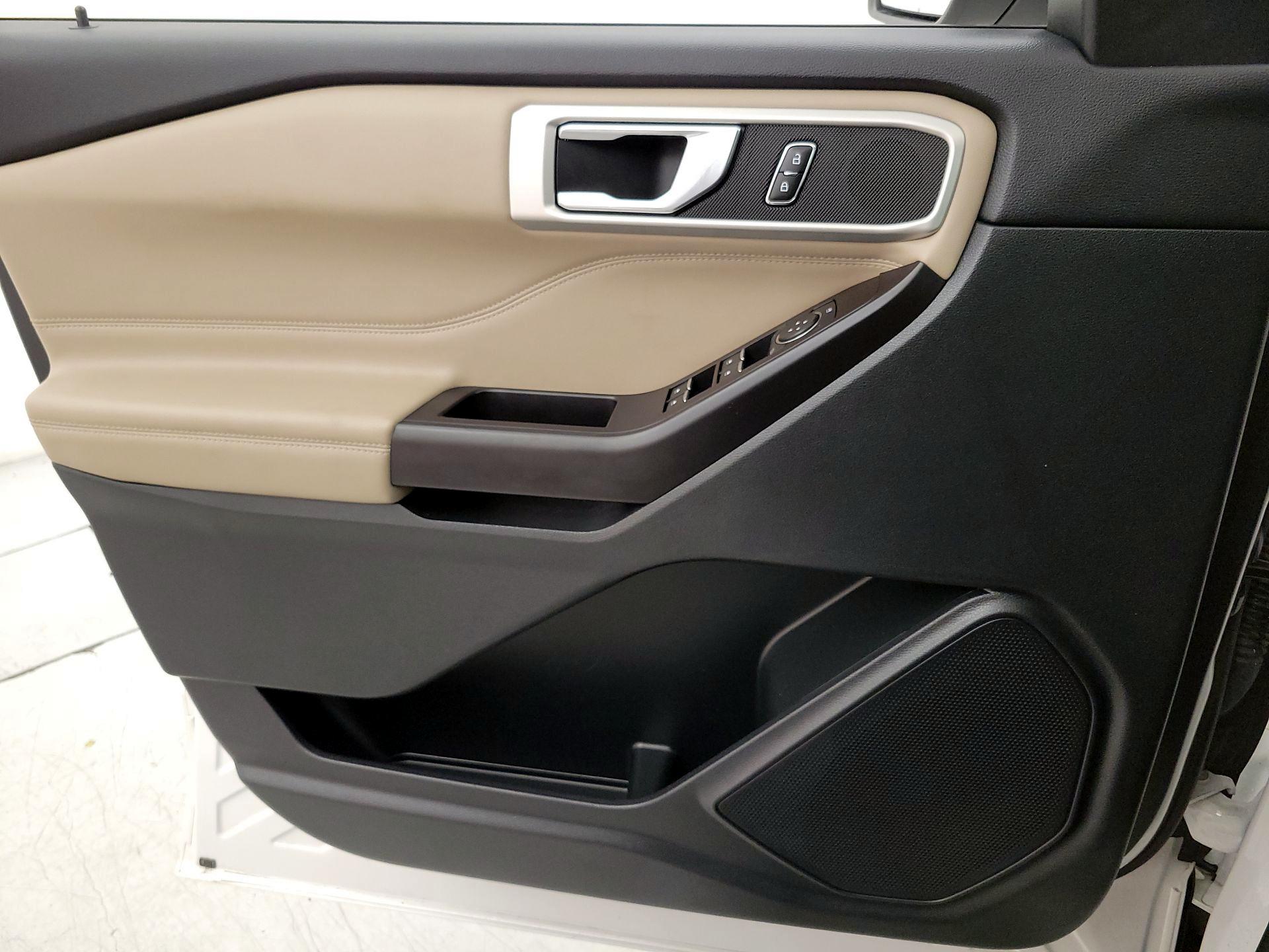 Thumbnail: 2020 Ford Explorer - 12