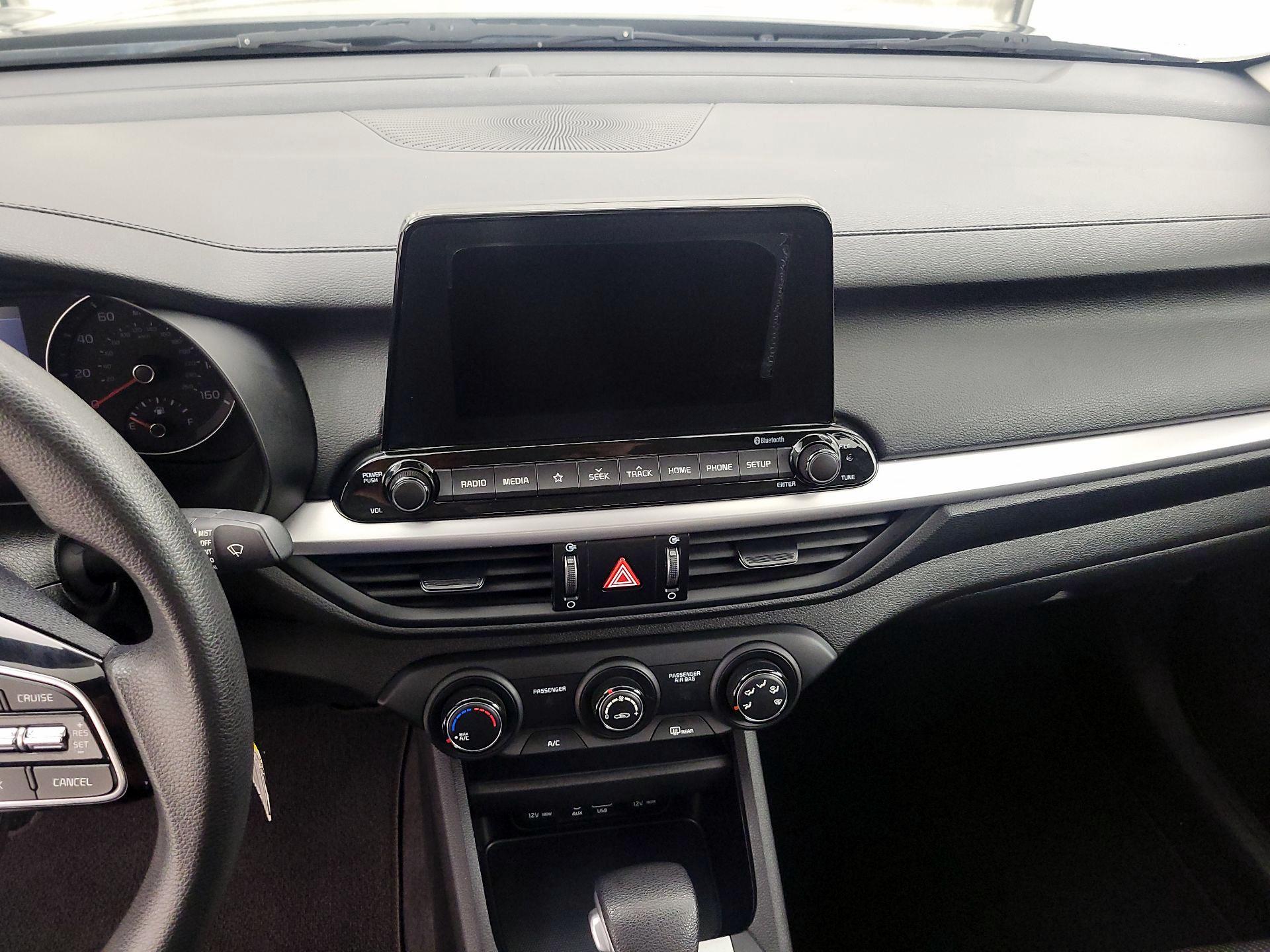 Thumbnail: 2021 Kia Forte - 9
