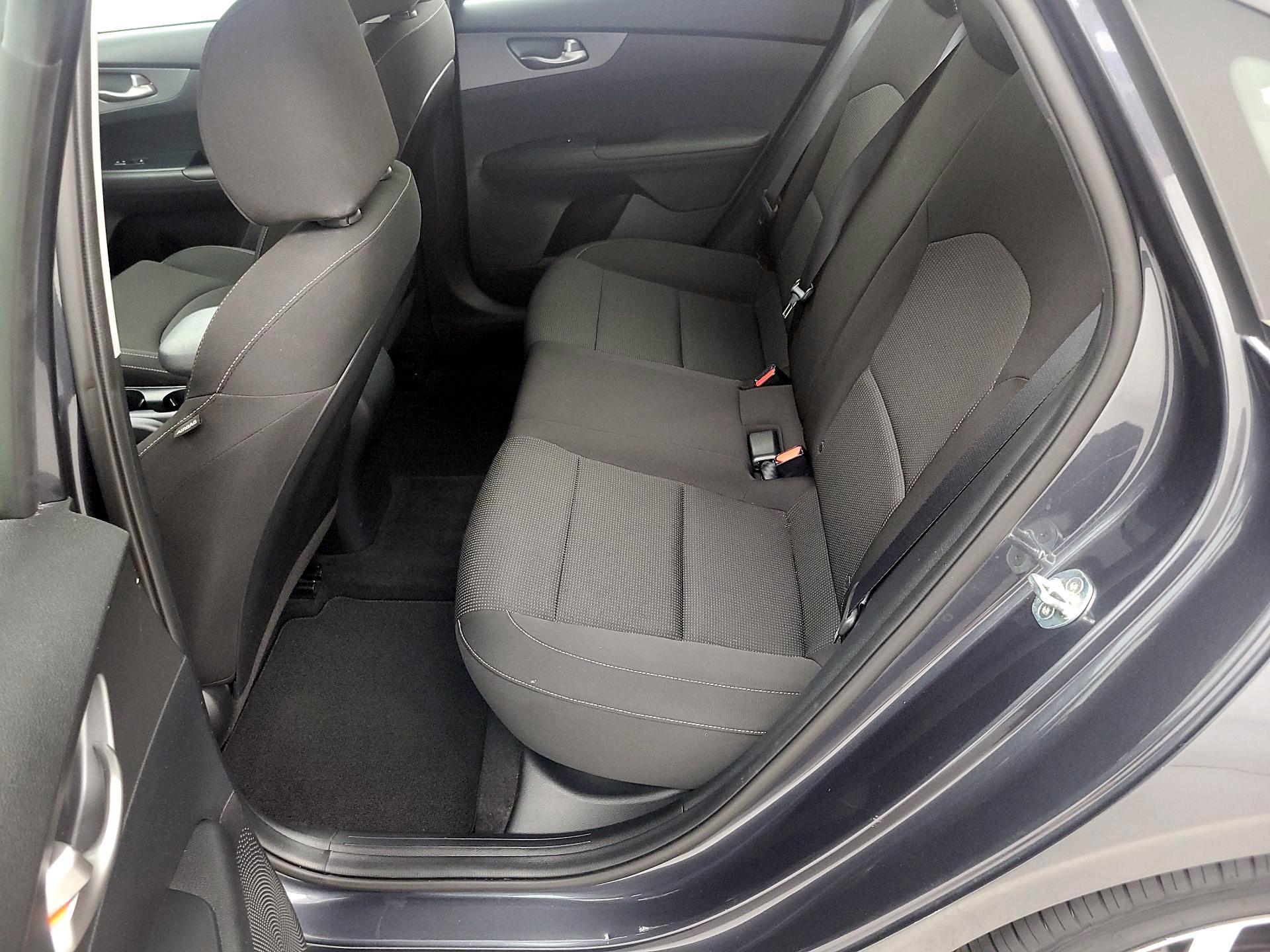 Thumbnail: 2021 Kia Forte - 19