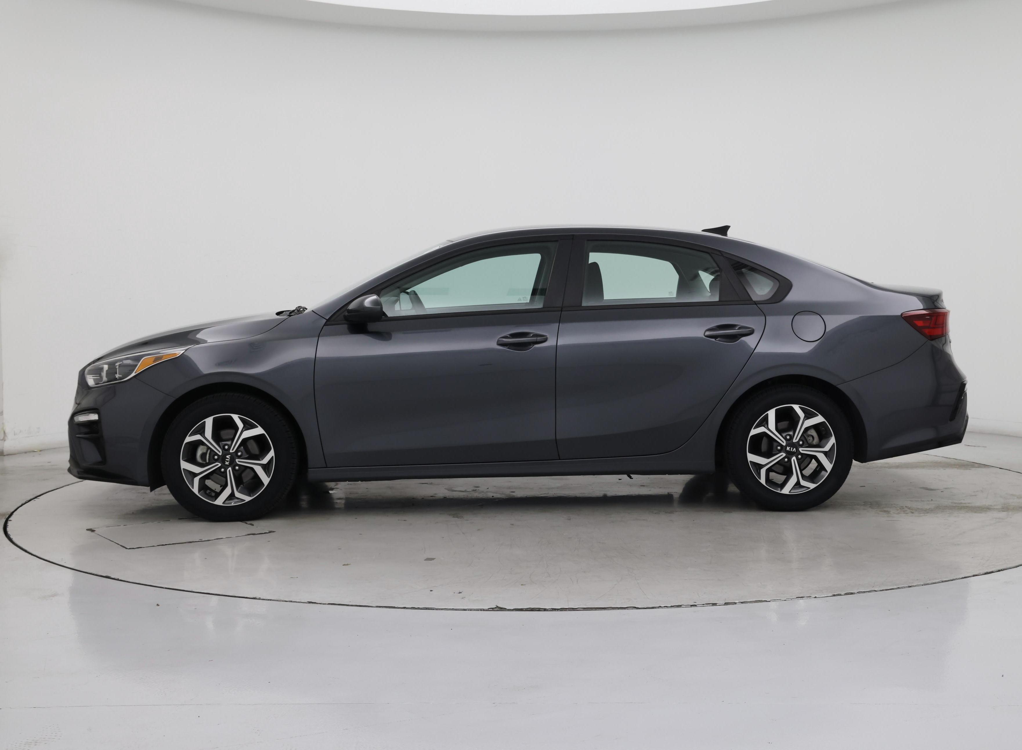 Thumbnail: 2021 Kia Forte - 3
